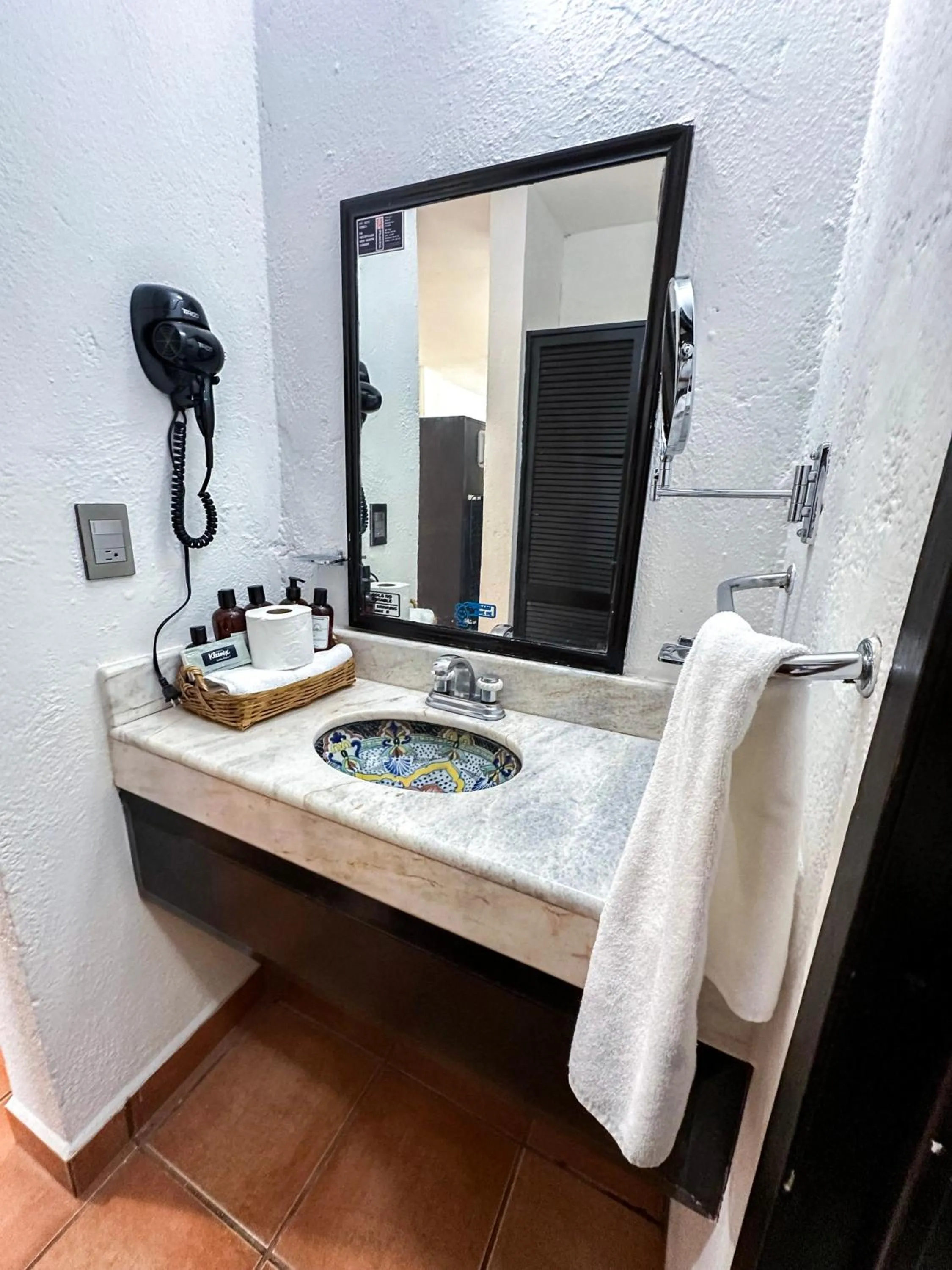 Bathroom in Best Western Posada Chahue