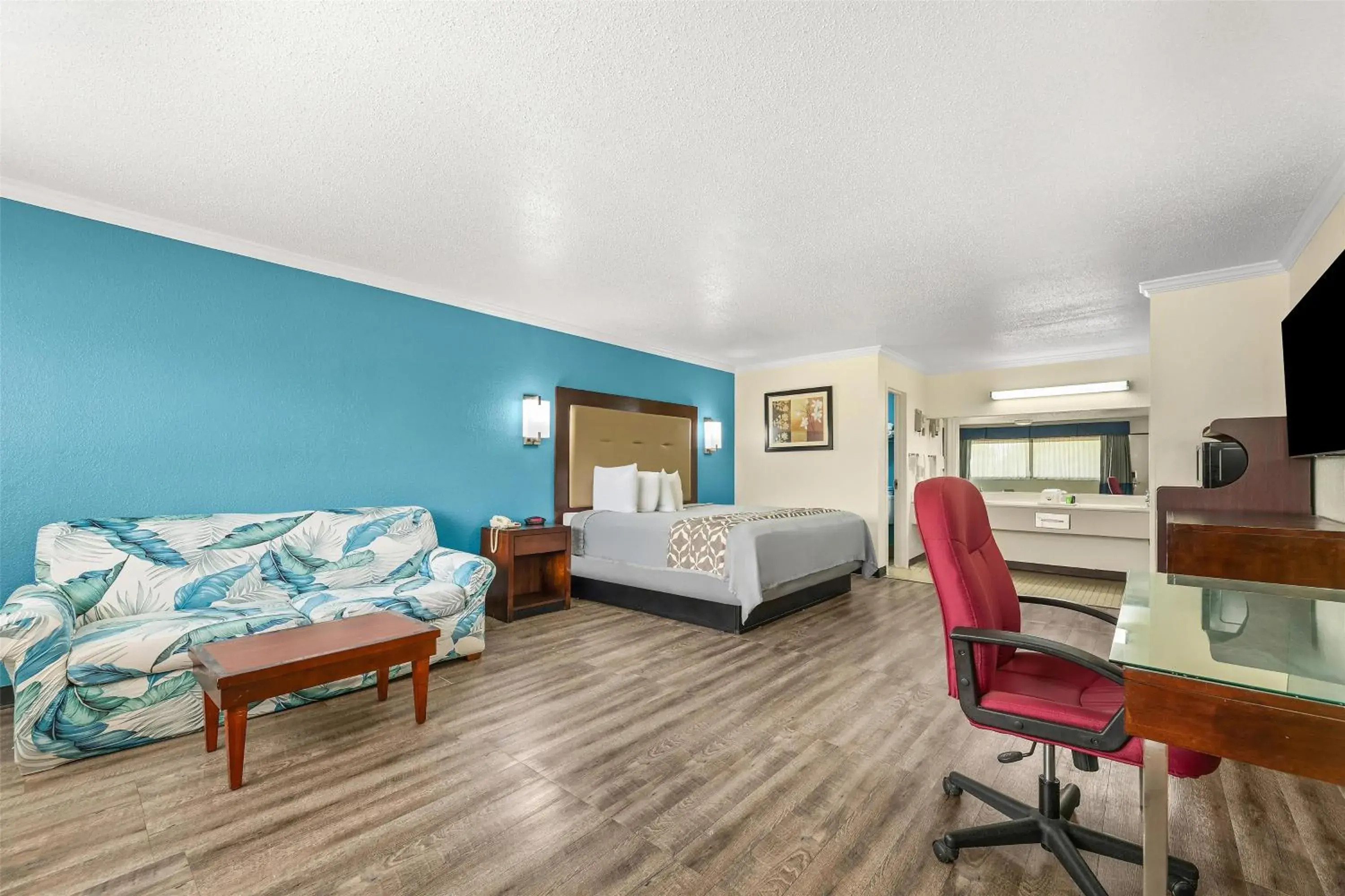 Bed in America's Best Value Inn and Suites Bed in America's Best Value Inn and Suites