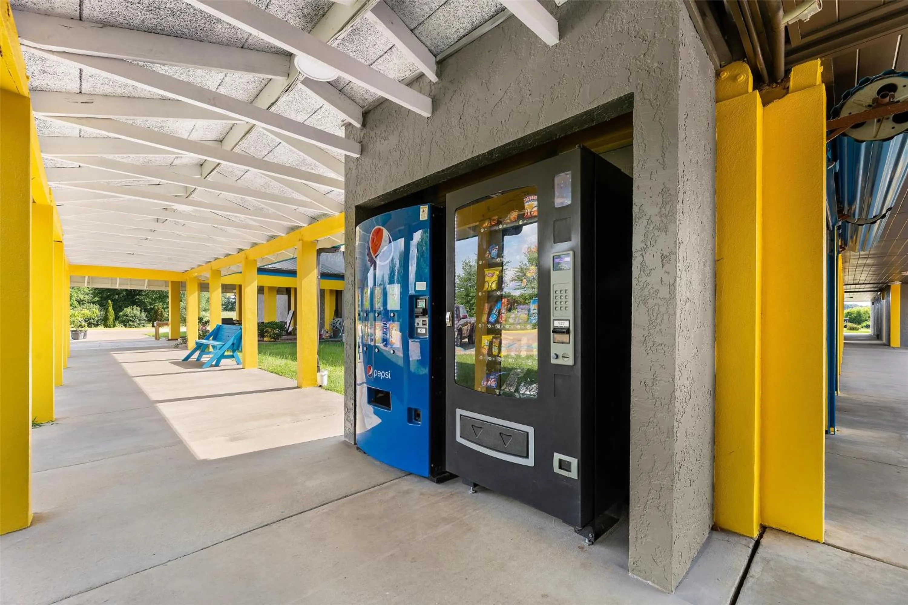 Property building in America's Best Value Inn and Suites