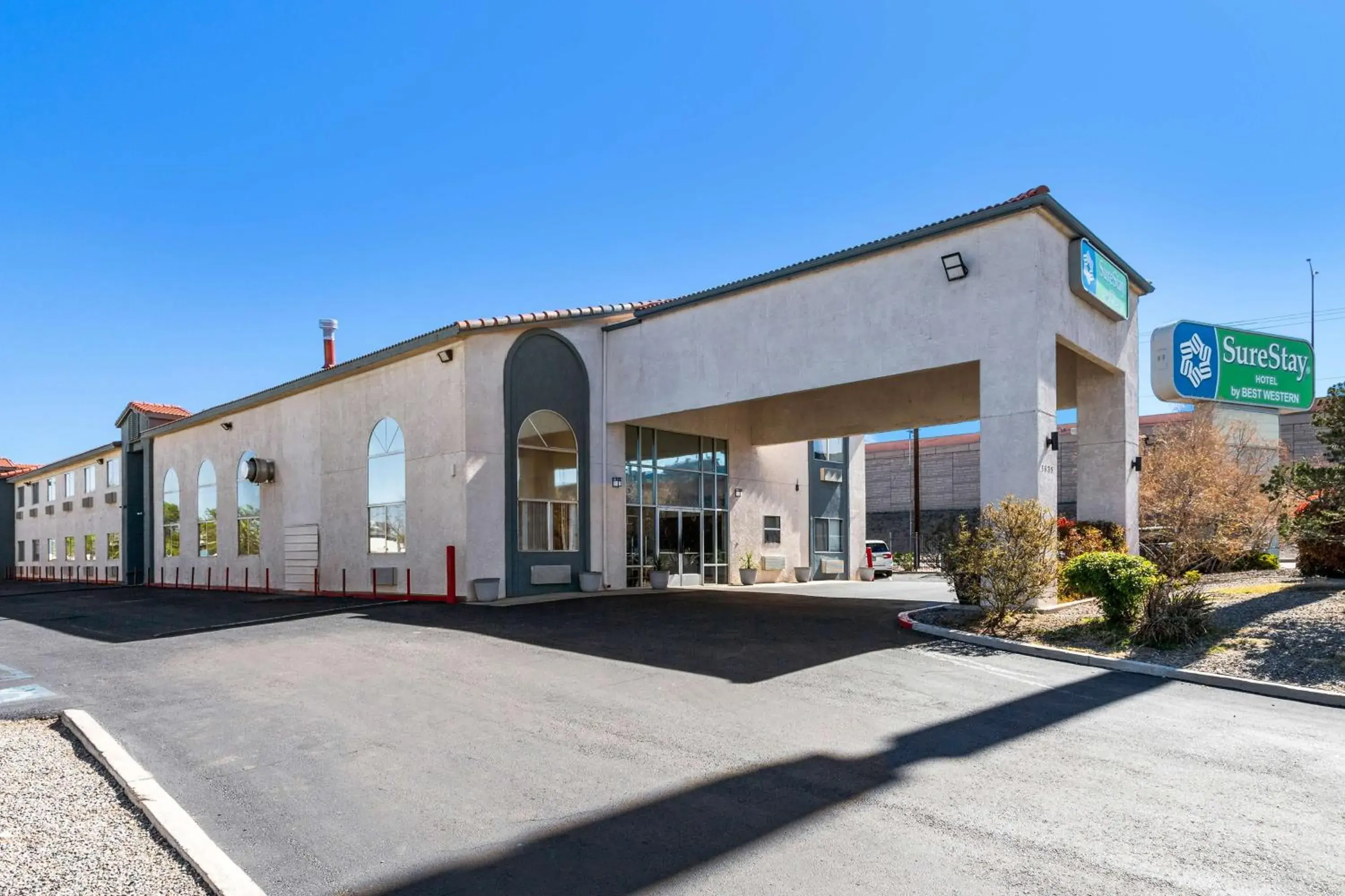 Property building in SureStay Hotel by Best Western Albuquerque Midtown Property building in SureStay Hotel by Best Western Albuquerque Midtown