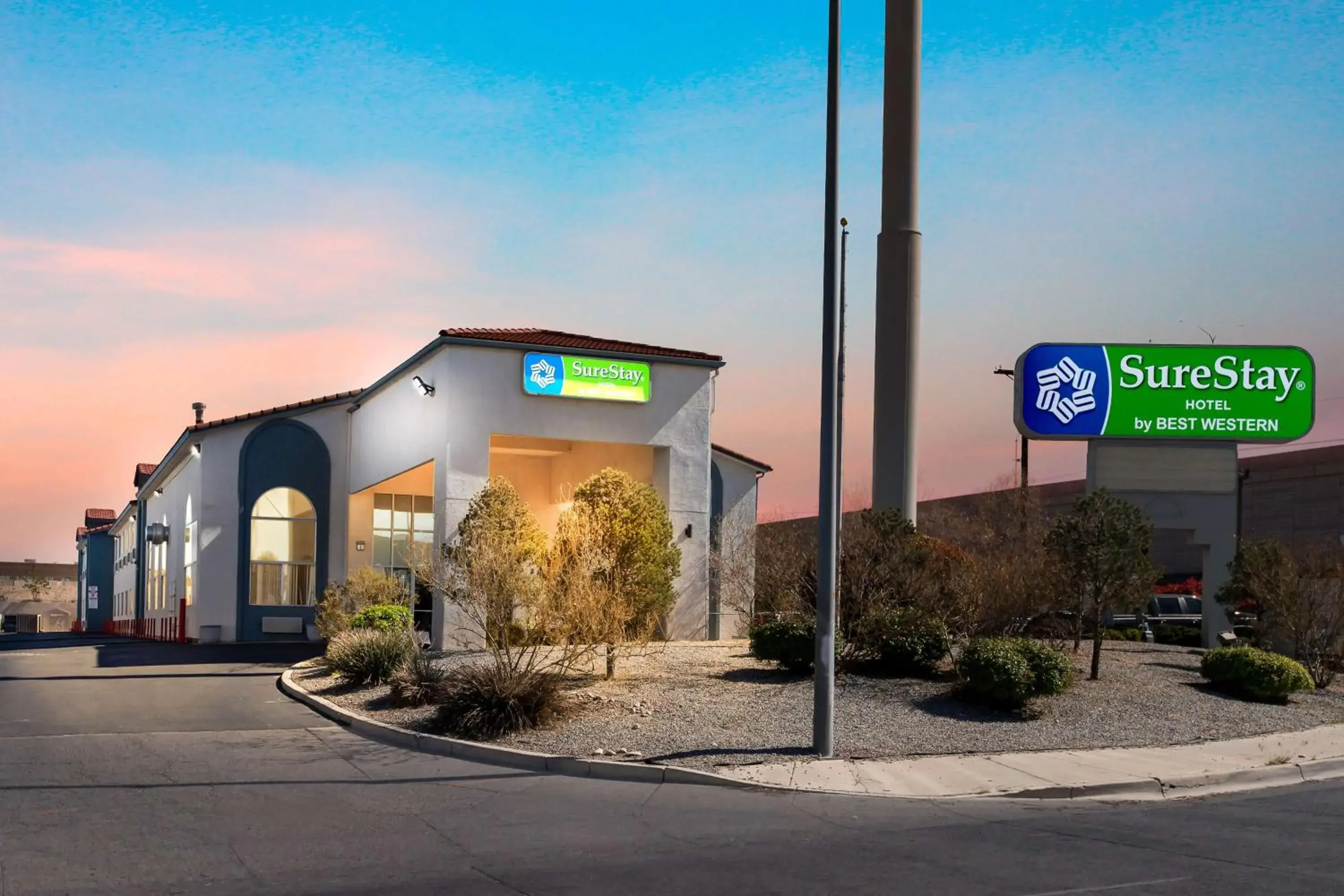 Property building in SureStay Hotel by Best Western Albuquerque Midtown Property building in SureStay Hotel by Best Western Albuquerque Midtown
