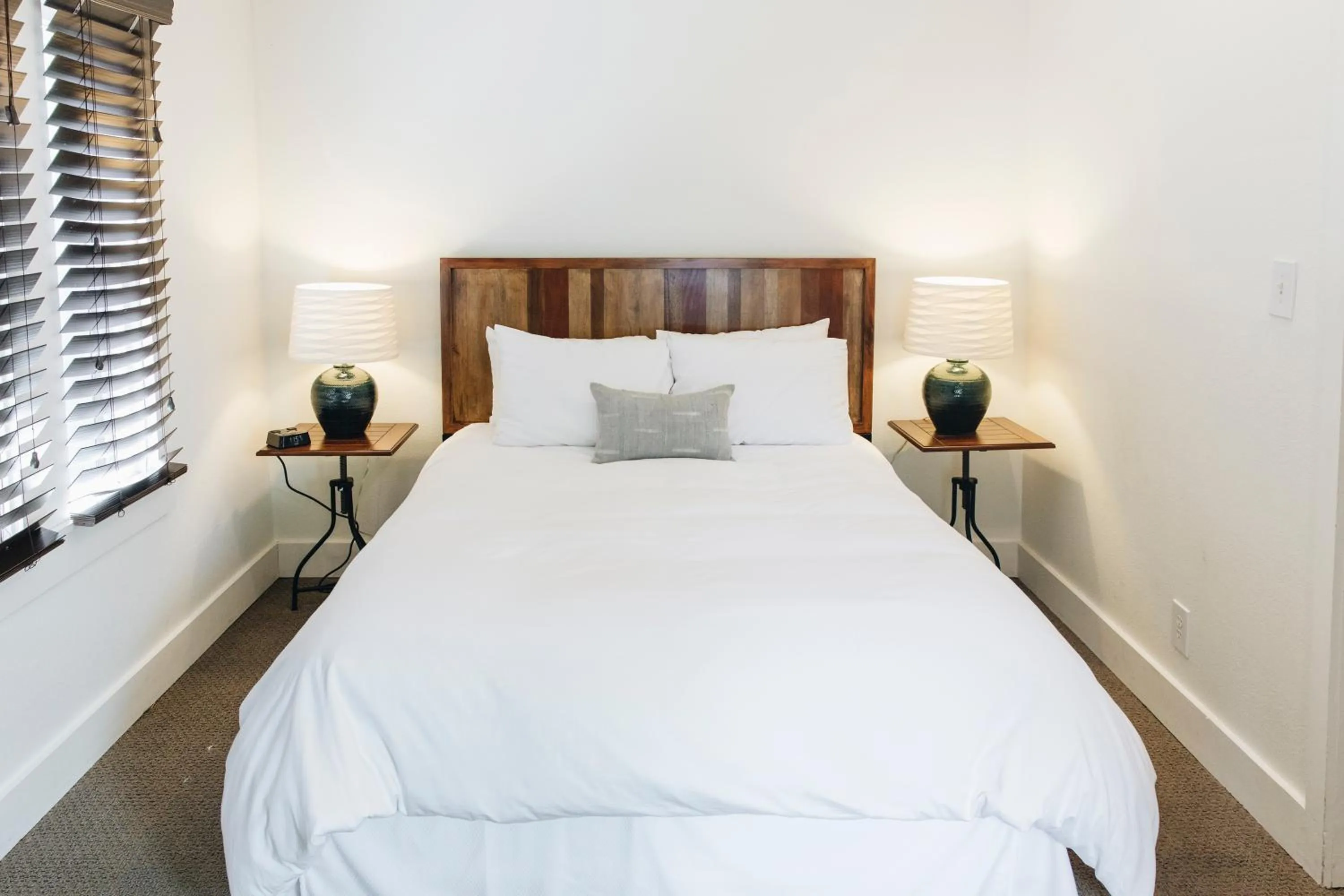Bed in Sonoma's Best Guest Cottages