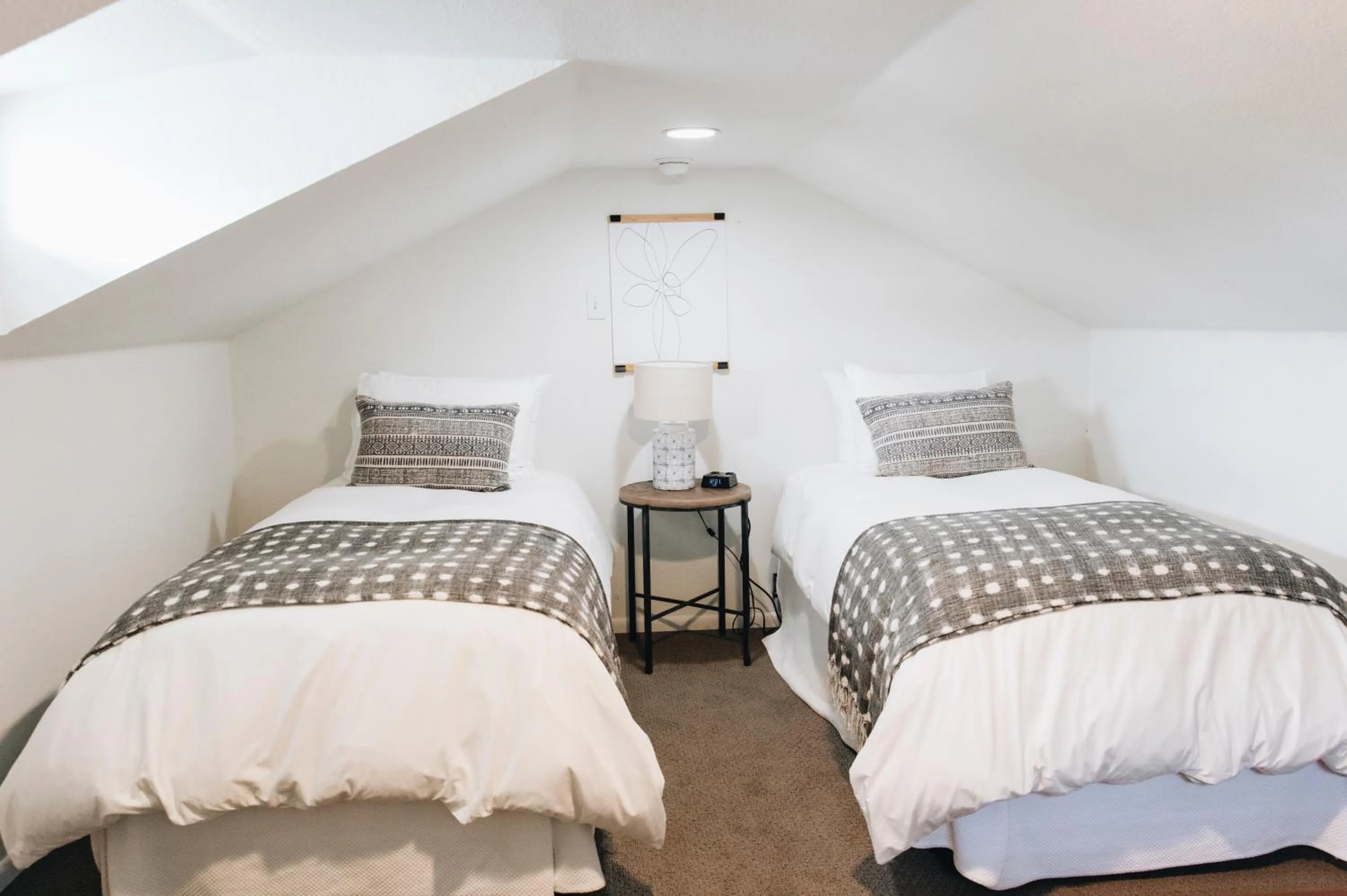 Bed in Sonoma's Best Guest Cottages