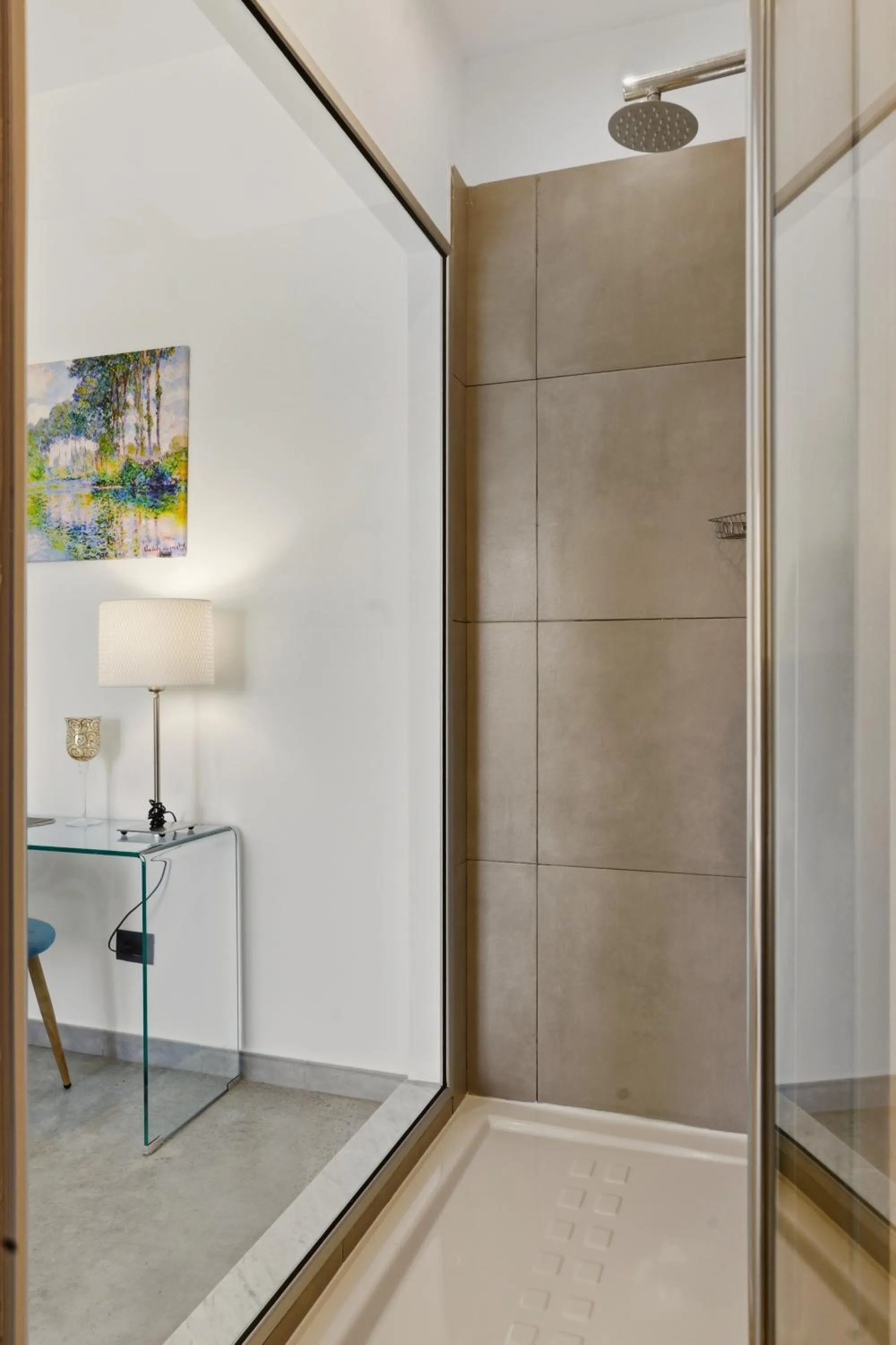 Shower in Villa Landolina