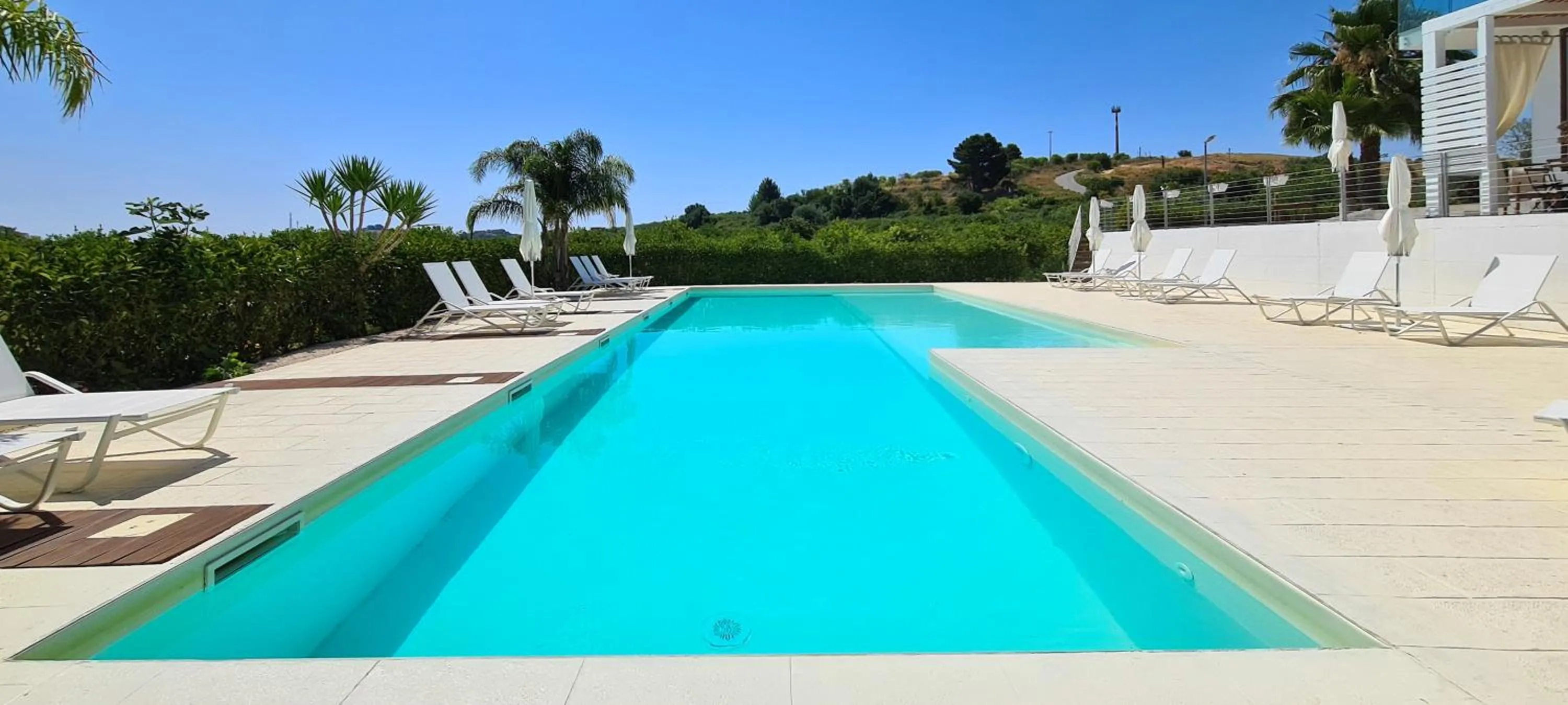 Swimming pool in Villa Landolina