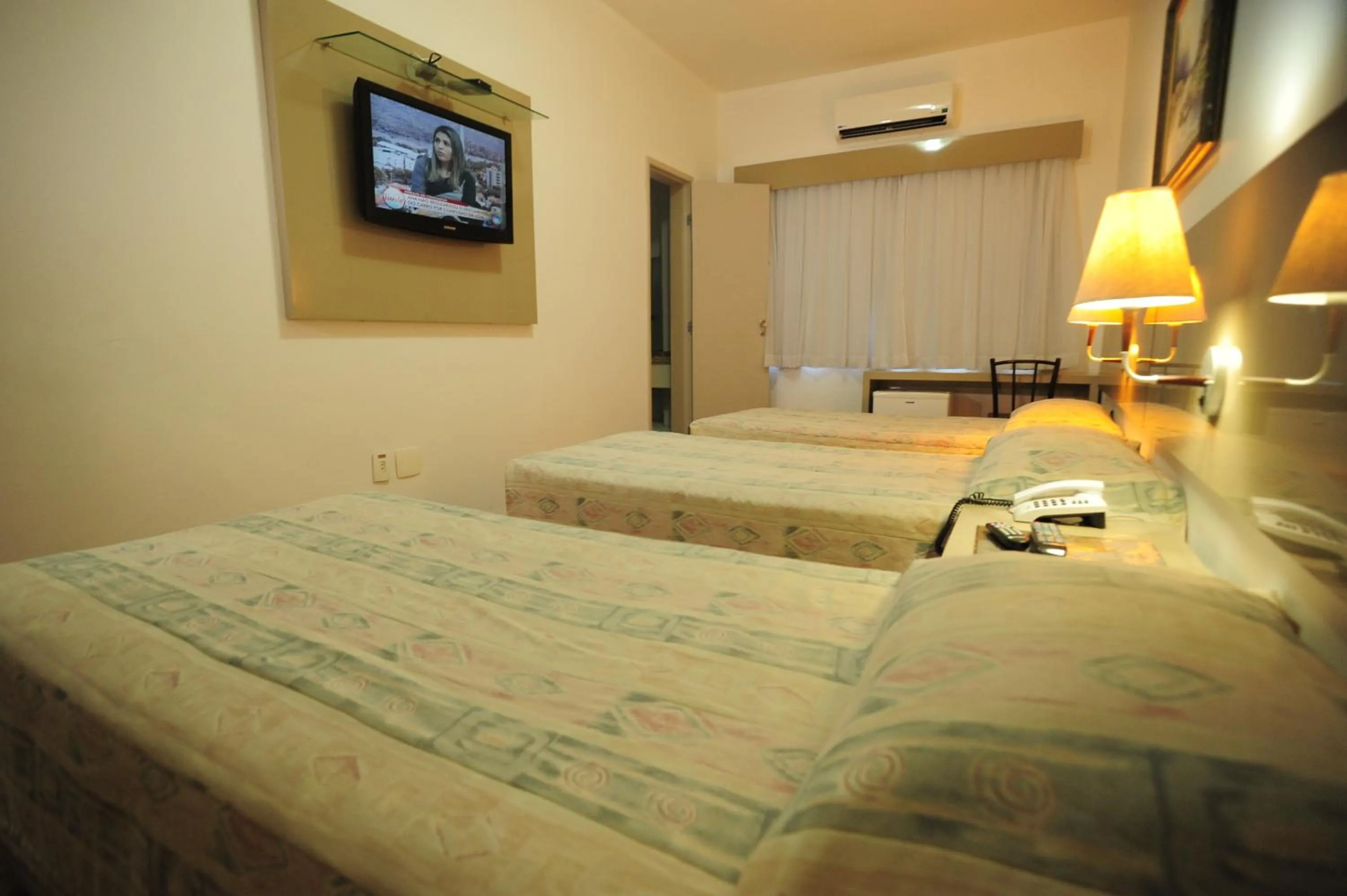 Quadruple Room in Ideal Praia Hotel