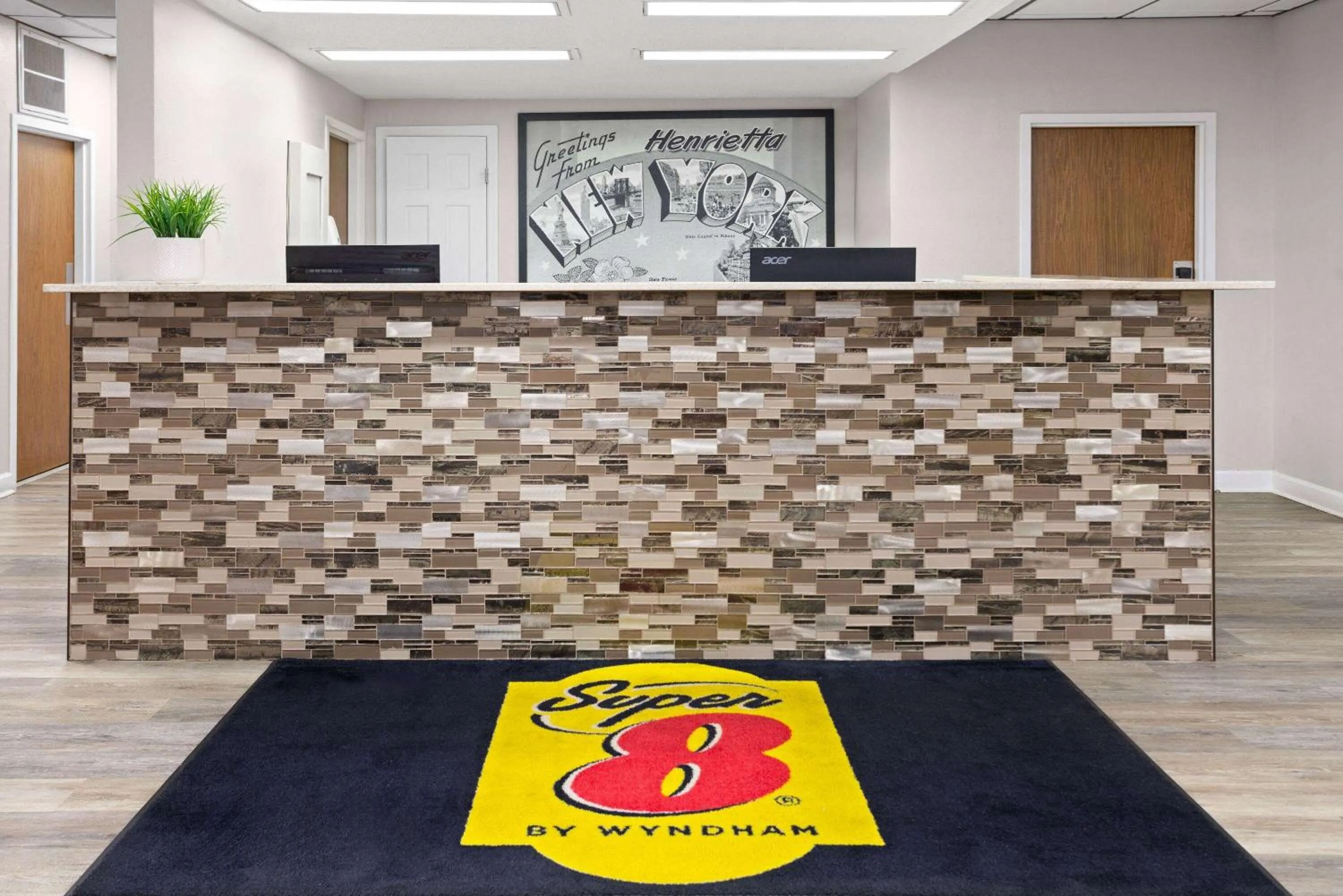 Lobby or reception in Super 8 by Wyndham Henrietta/Rochester Area