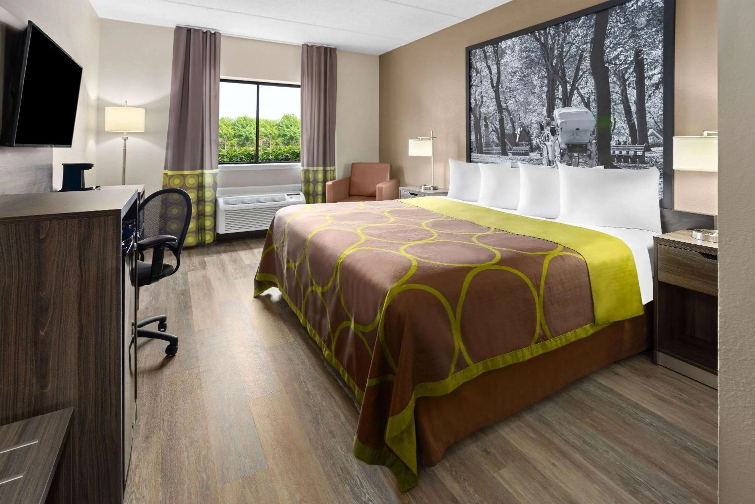 Photo of the whole room, Bed in Super 8 by Wyndham Henrietta/Rochester Area