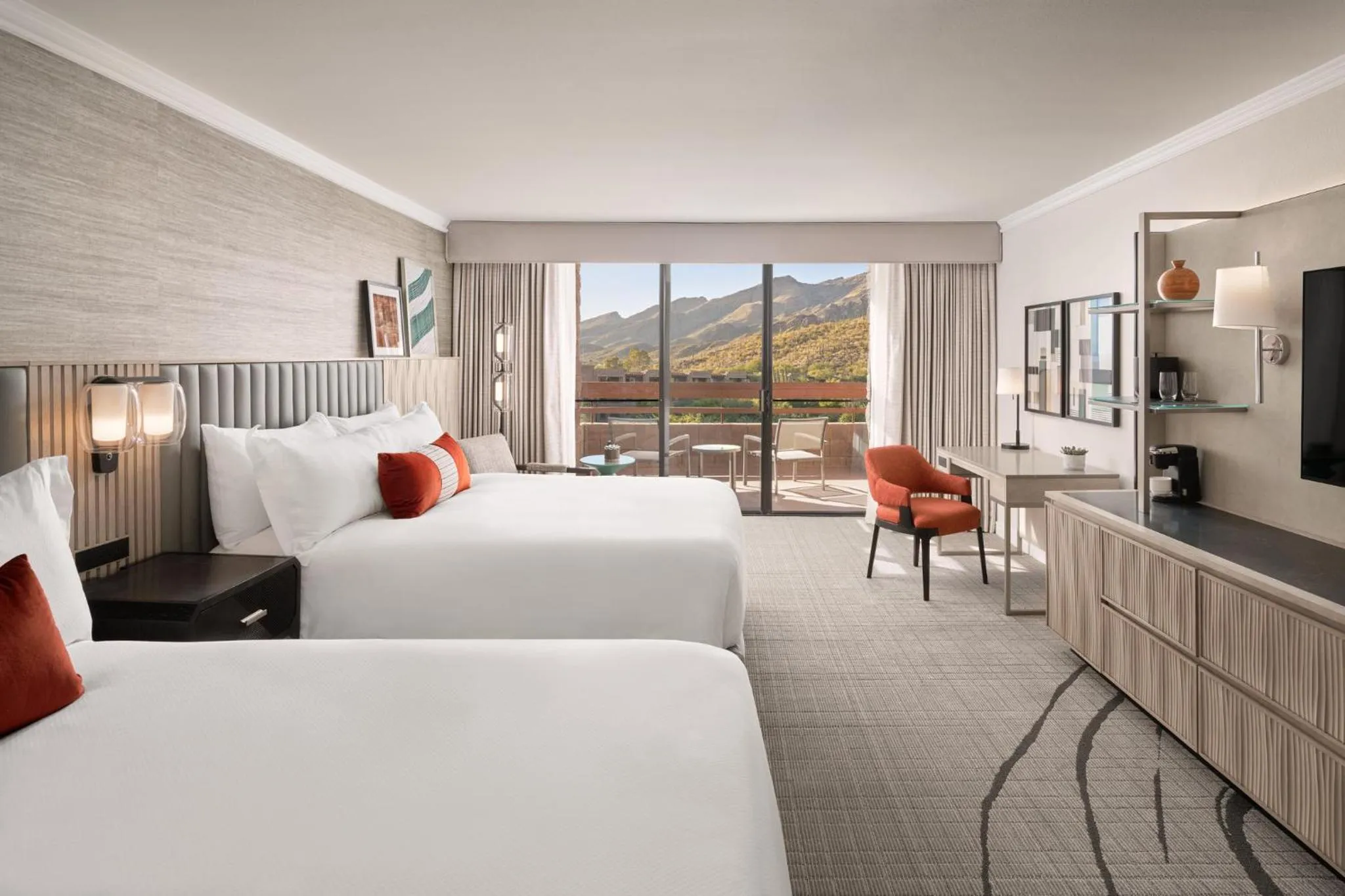 Other, Bed in Loews Ventana Canyon Resort