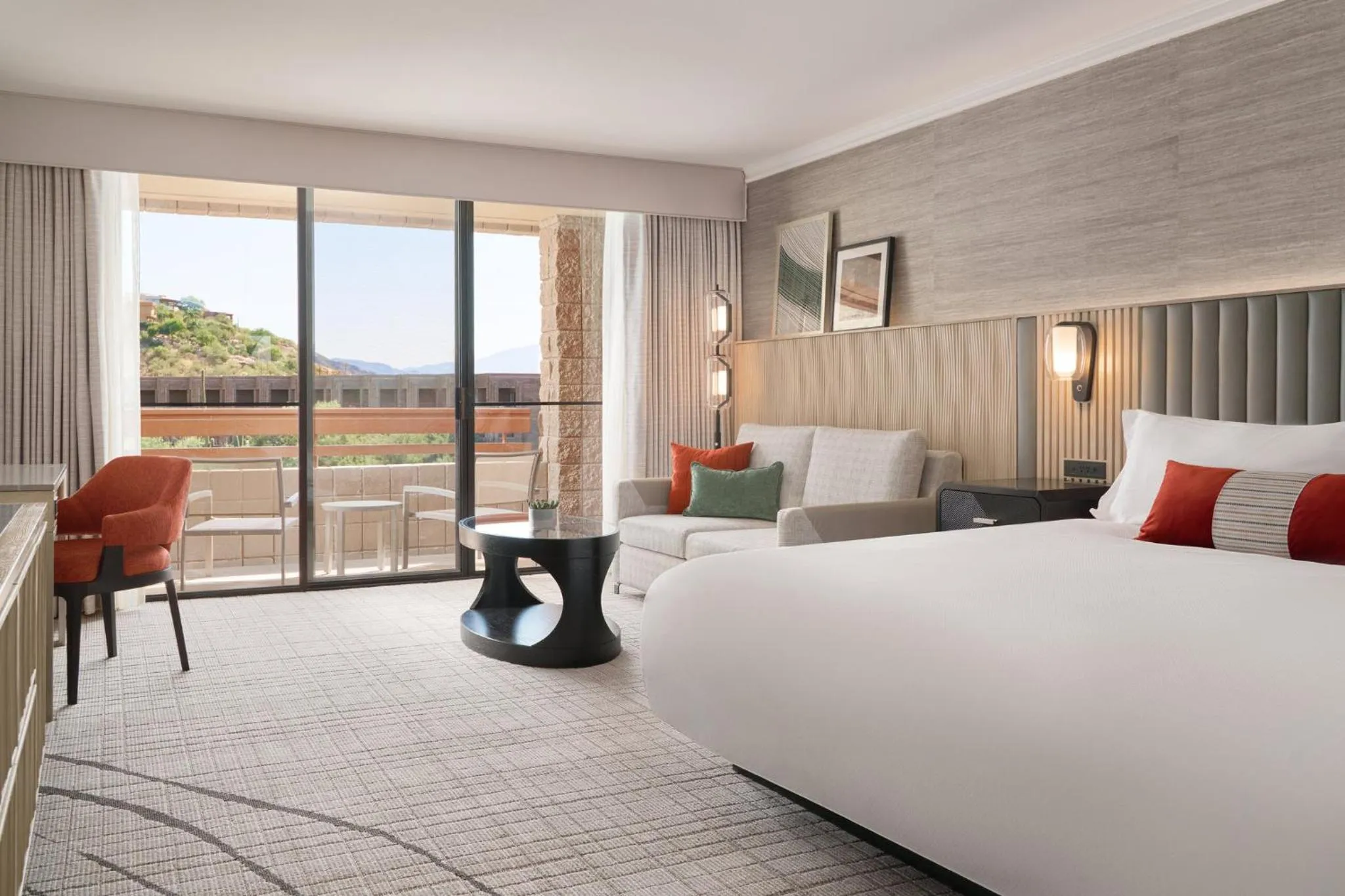 Other, Bed in Loews Ventana Canyon Resort