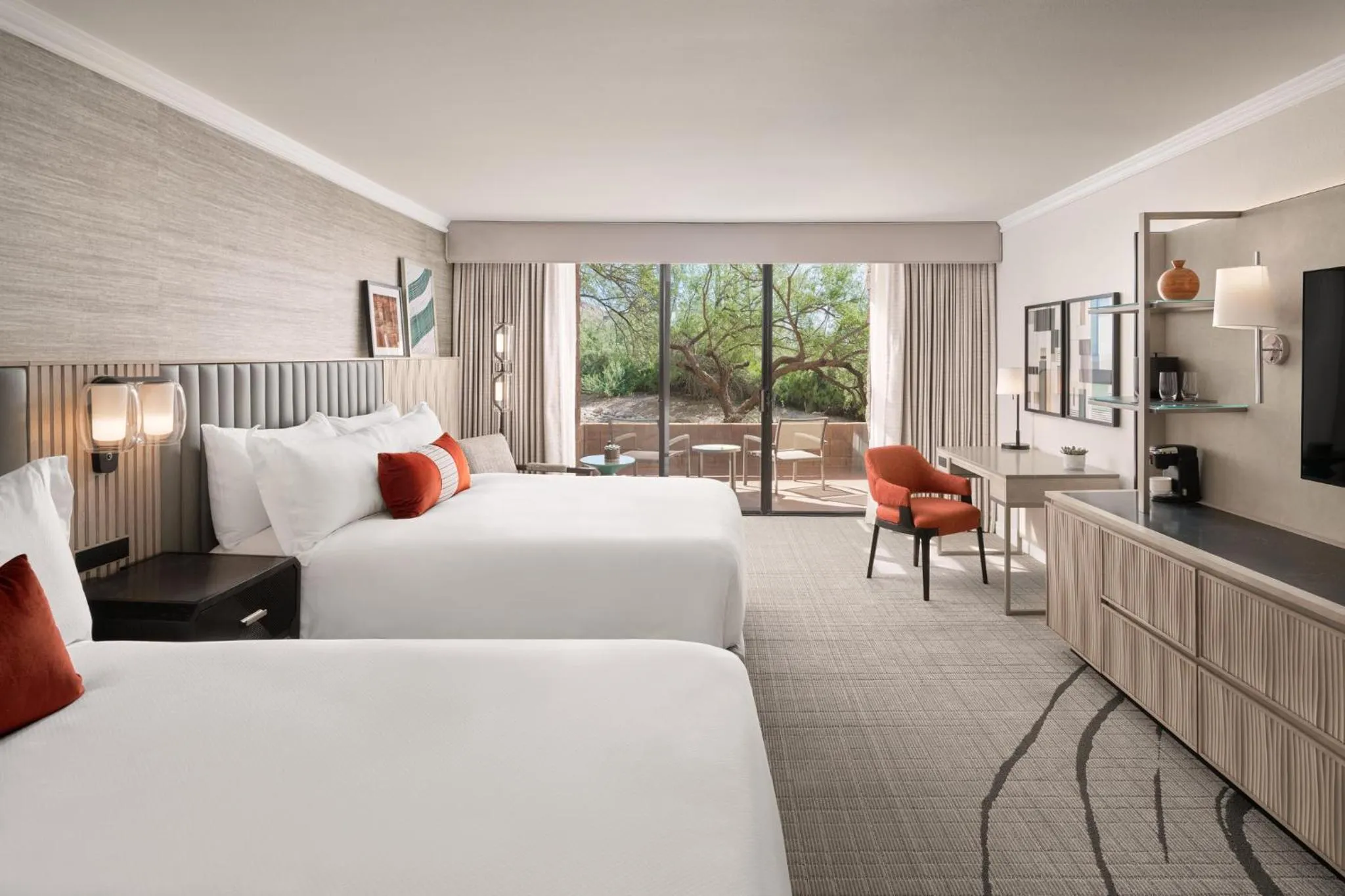 Other, Bed in Loews Ventana Canyon Resort