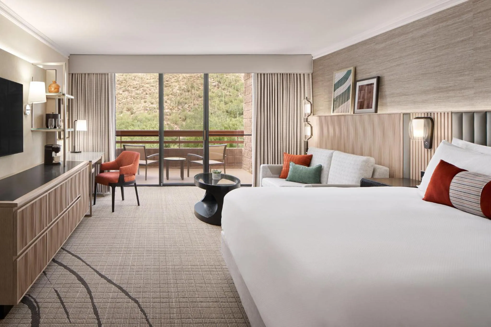 Other, Bed in Loews Ventana Canyon Resort