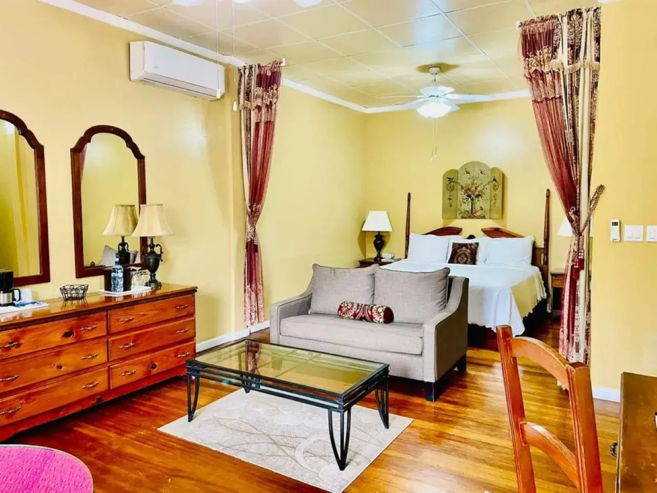 The Great House Inn The Great House Inn