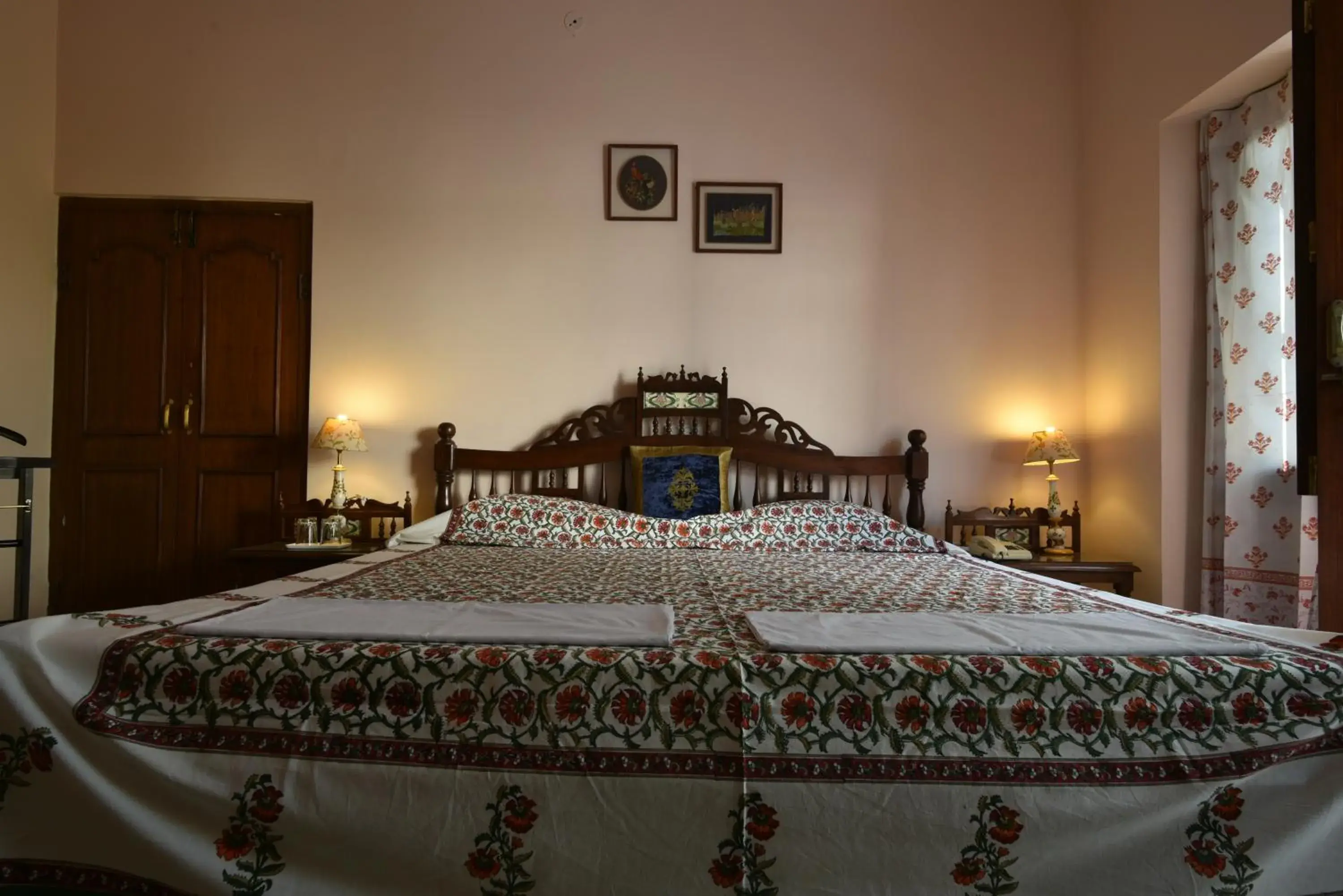 Deluxe Double or Twin Room in Rawla Rawatsar Deluxe Double or Twin Room in Rawla Rawatsar