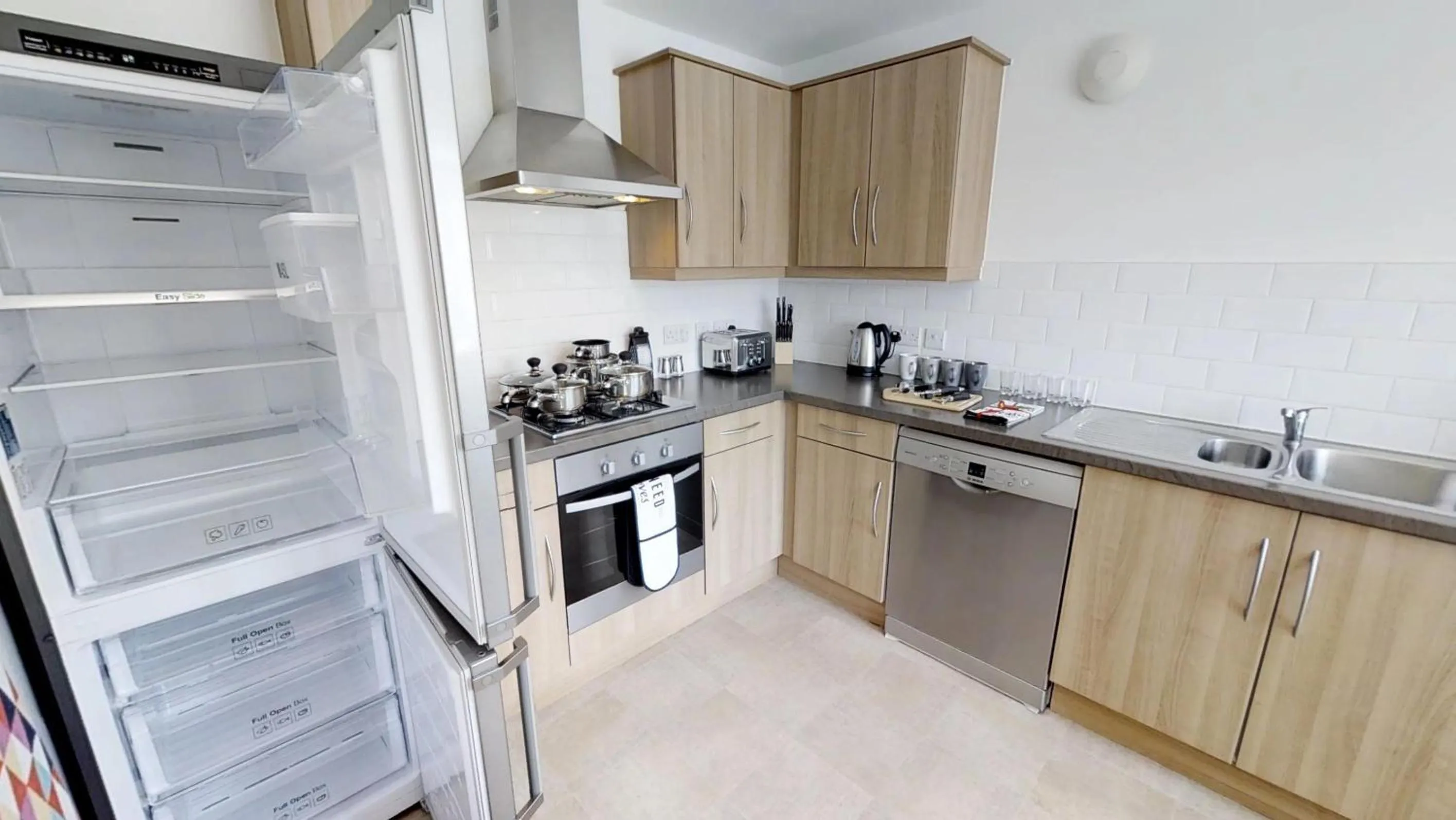 Other in StayZo Cole Green Lane Accommodation- FREE Parking