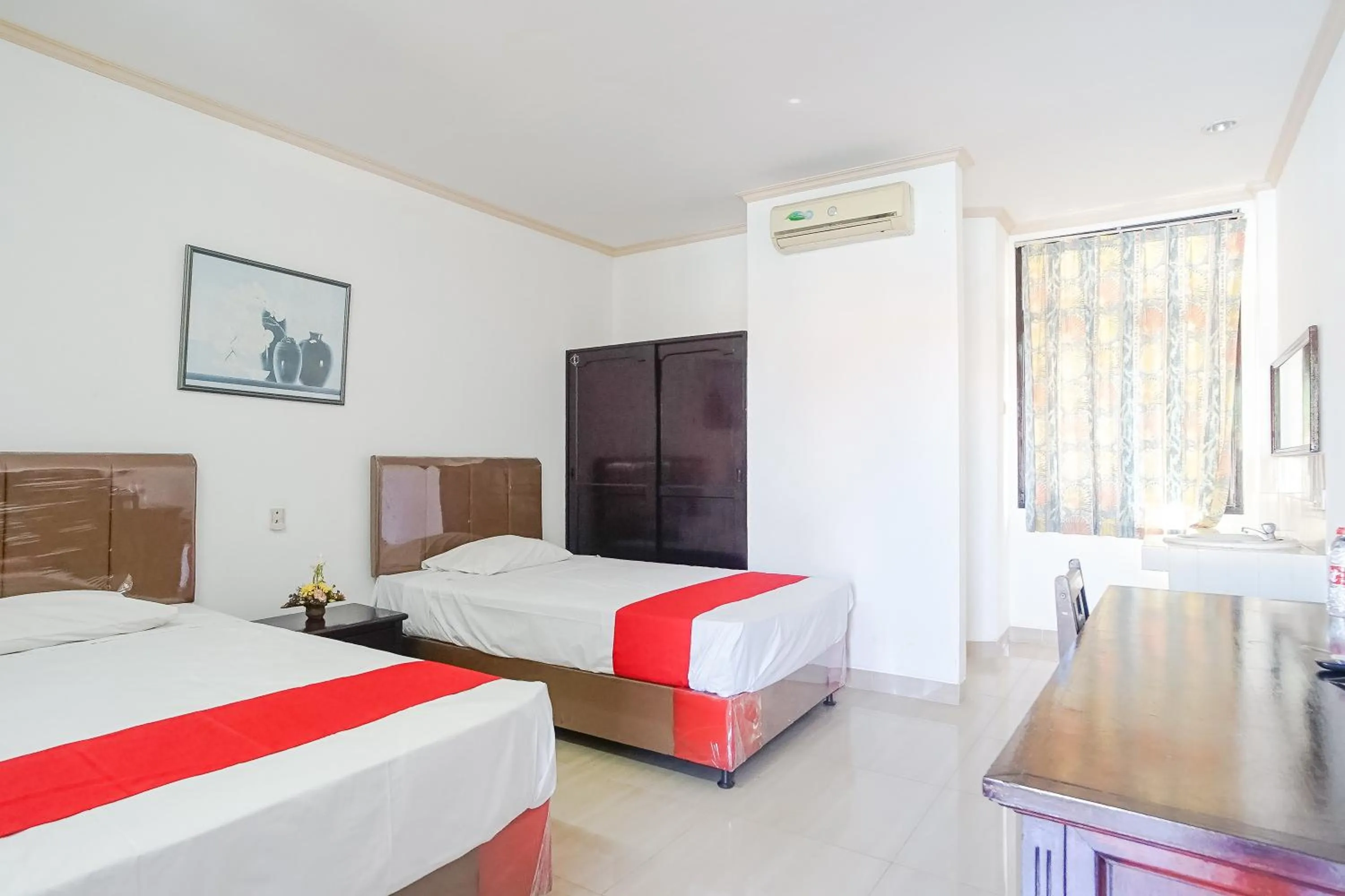 Superior Double or Twin Room in Hotel Oranjje