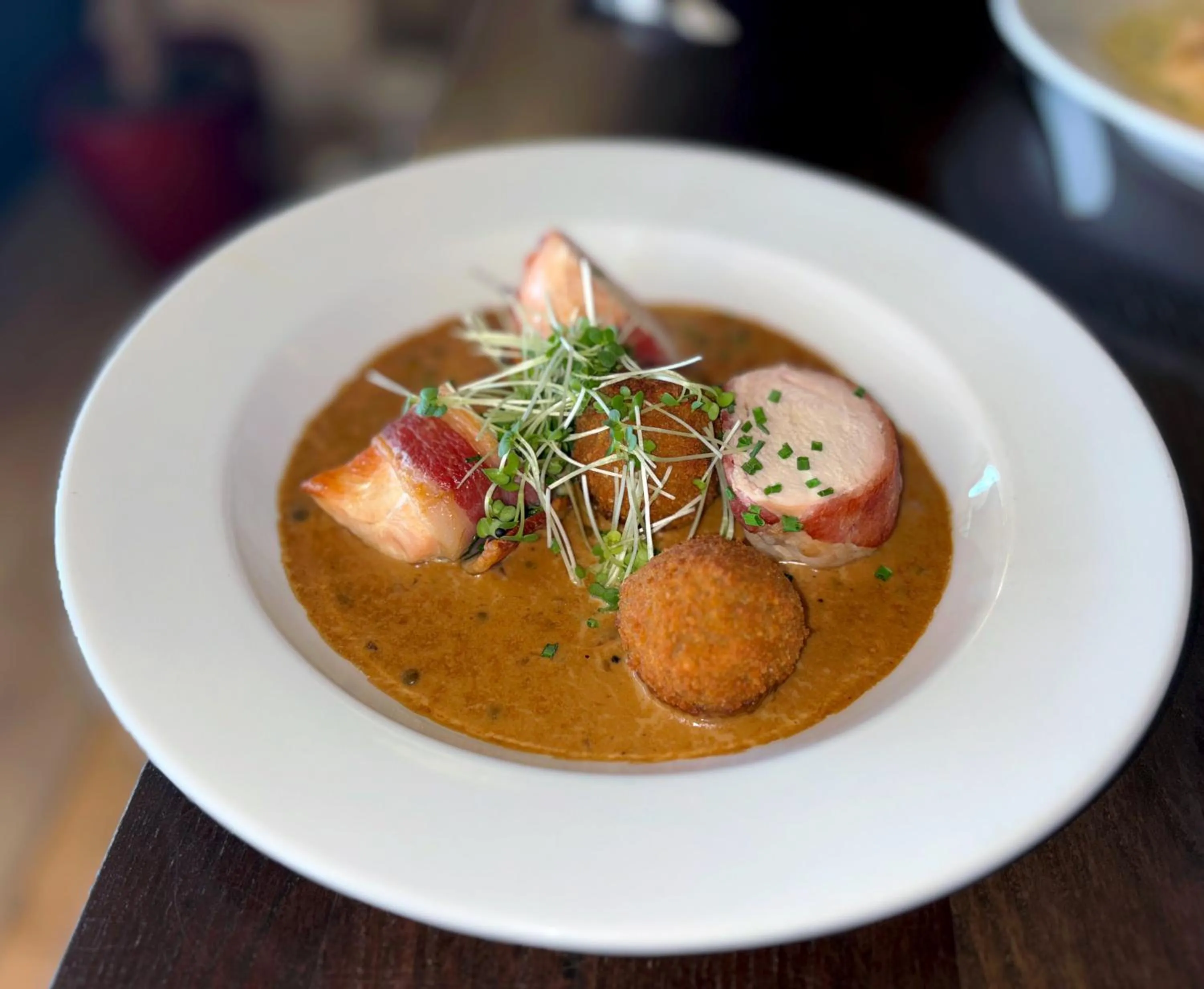 Restaurant/places to eat in Holly Tree Hotel, Swimming Pool & Hot Tub