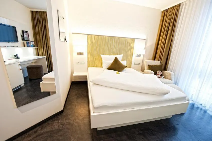 Bed in Hotel Jungstil