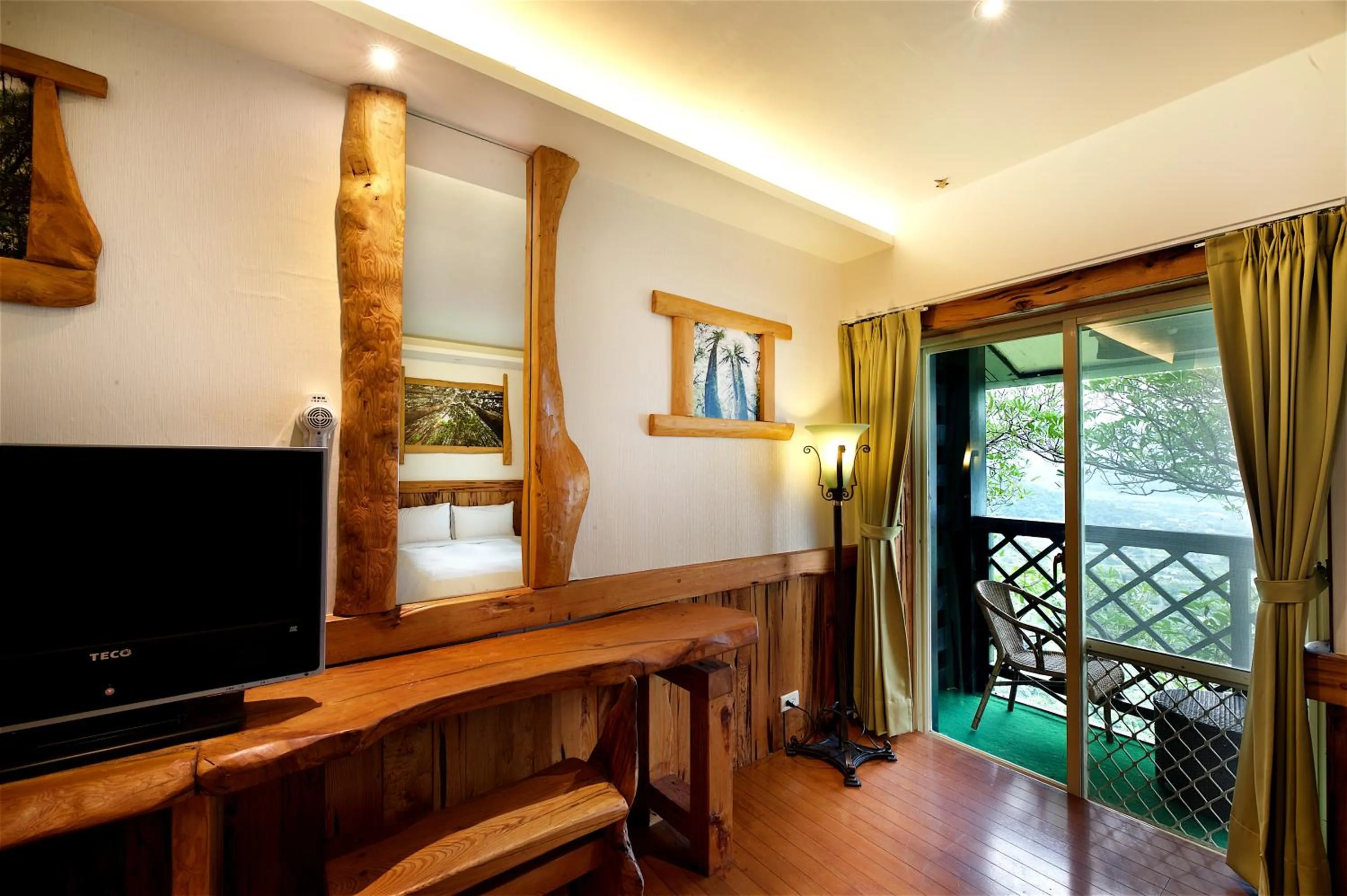 TV and multimedia in Shangrila Leisure Farm