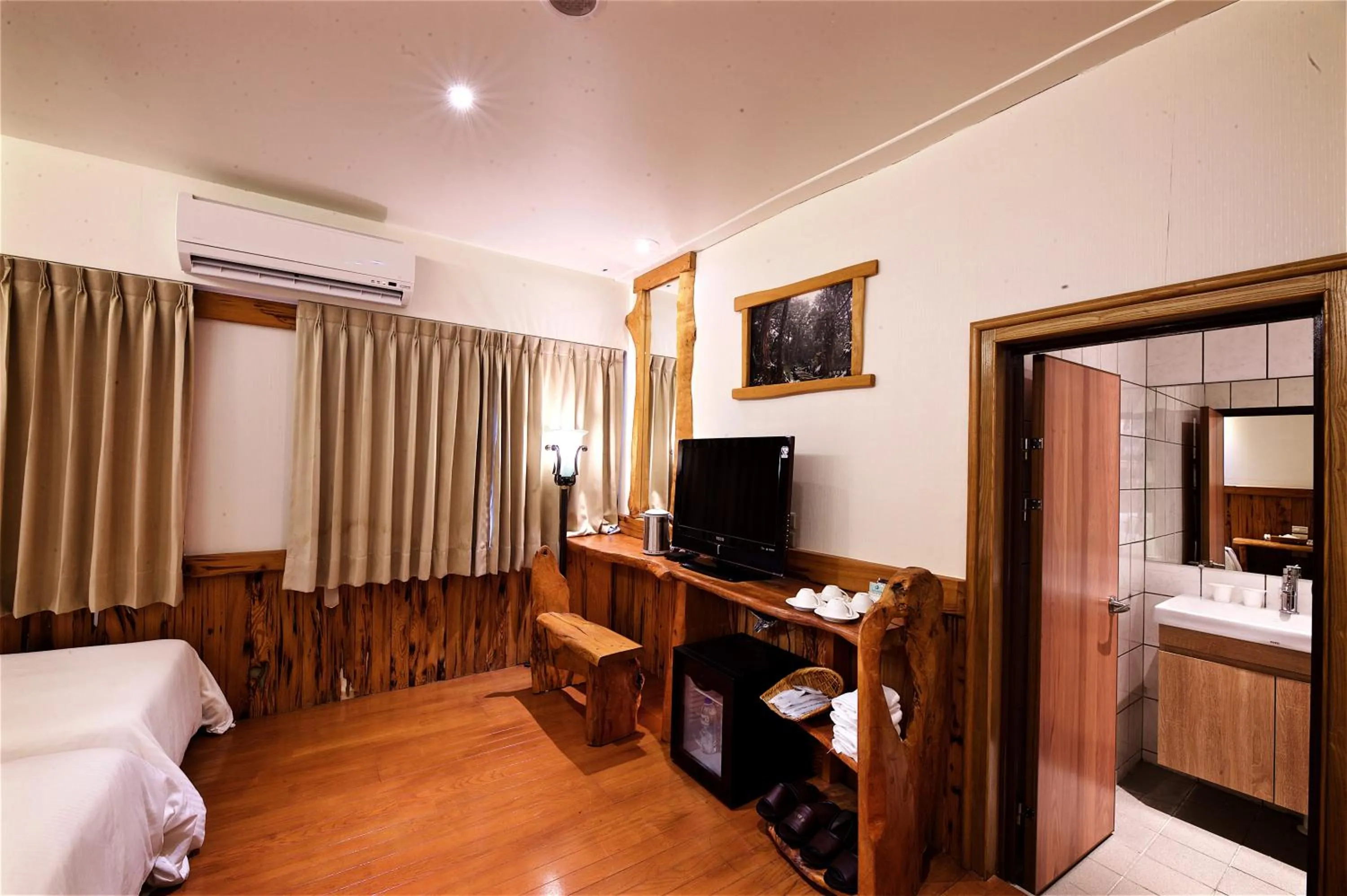 TV and multimedia, Bed in Shangrila Leisure Farm