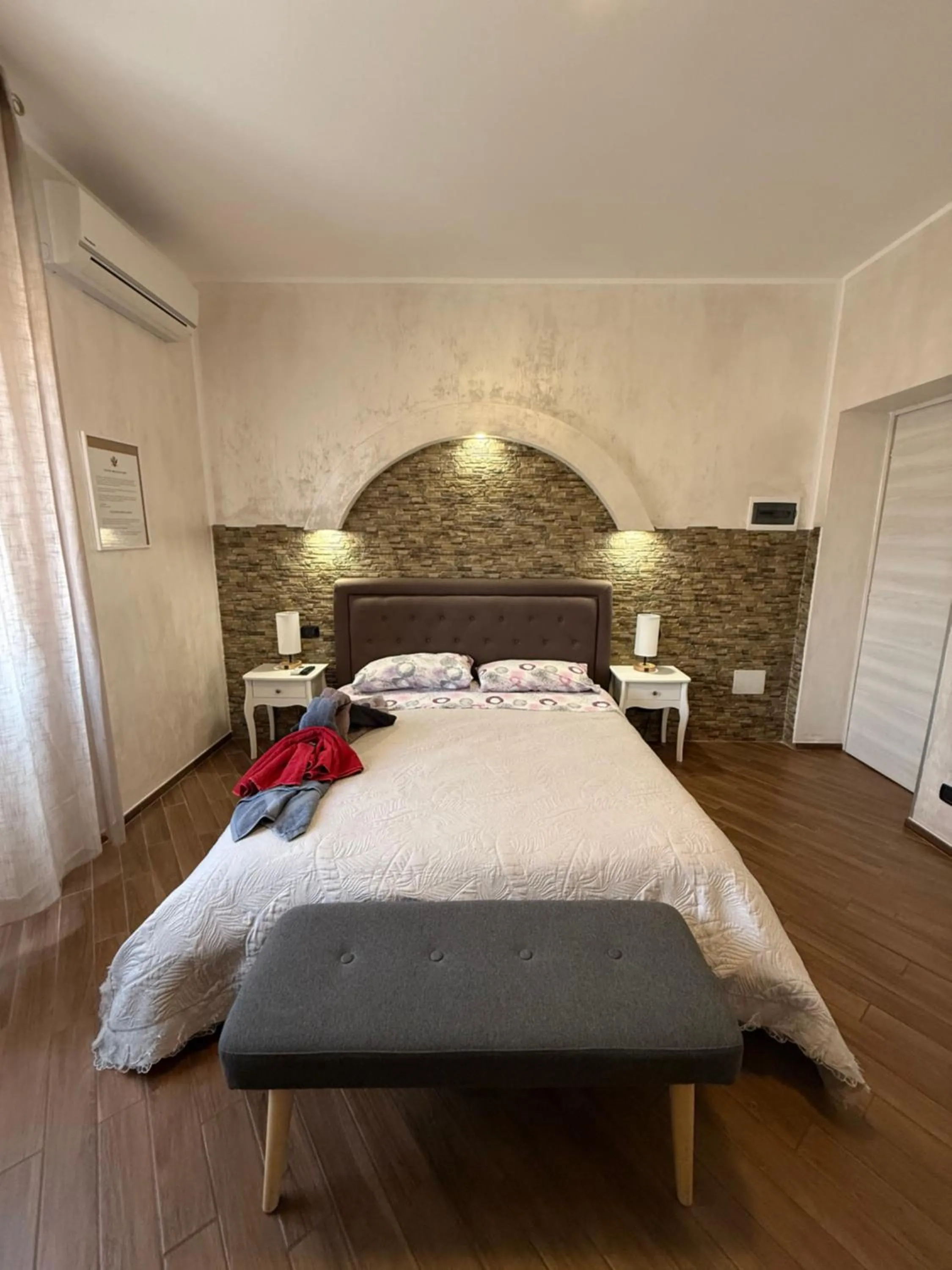 Large Double Room in Acqua Azzurra