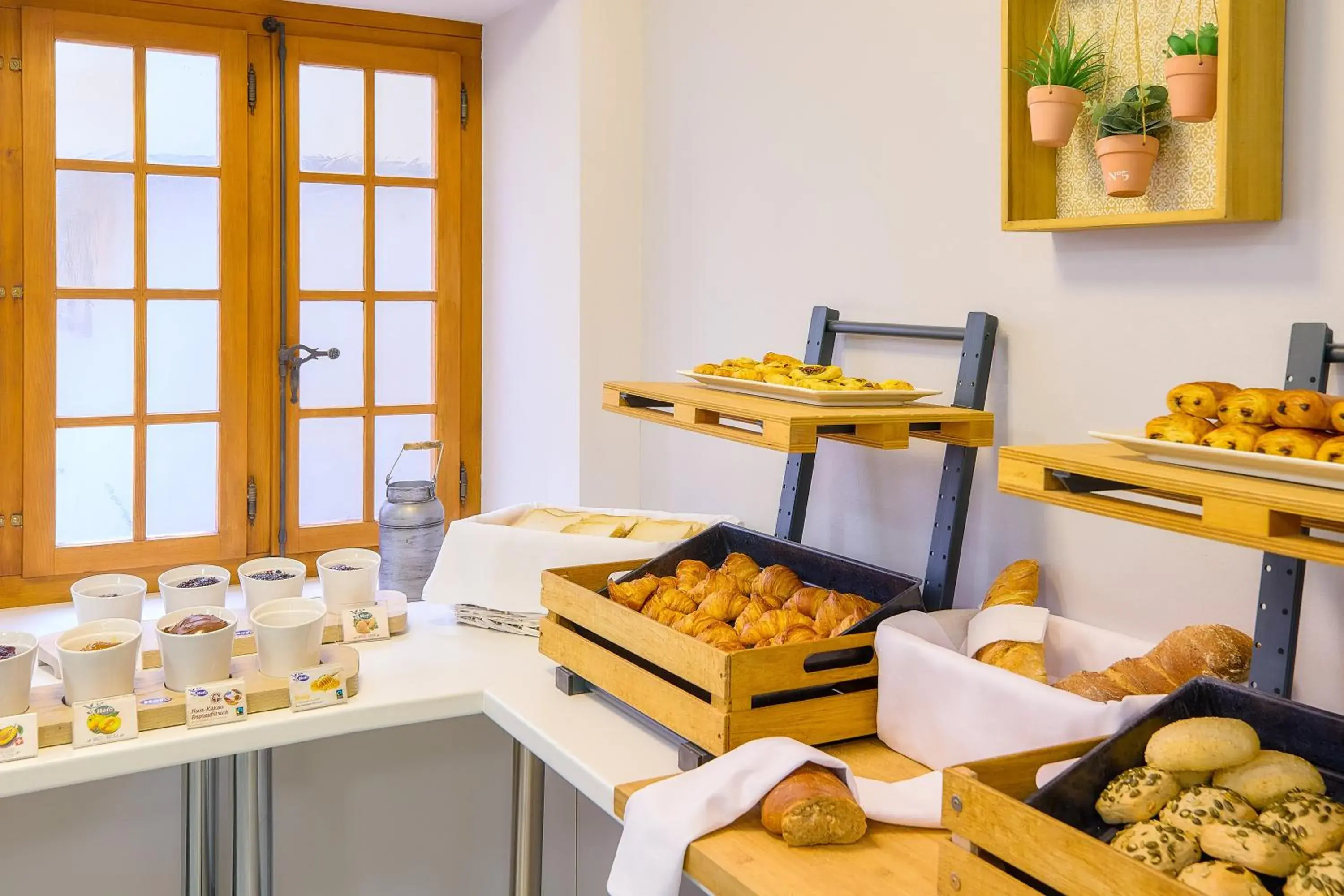 Breakfast in ibis Styles Luzern Breakfast in ibis Styles Luzern