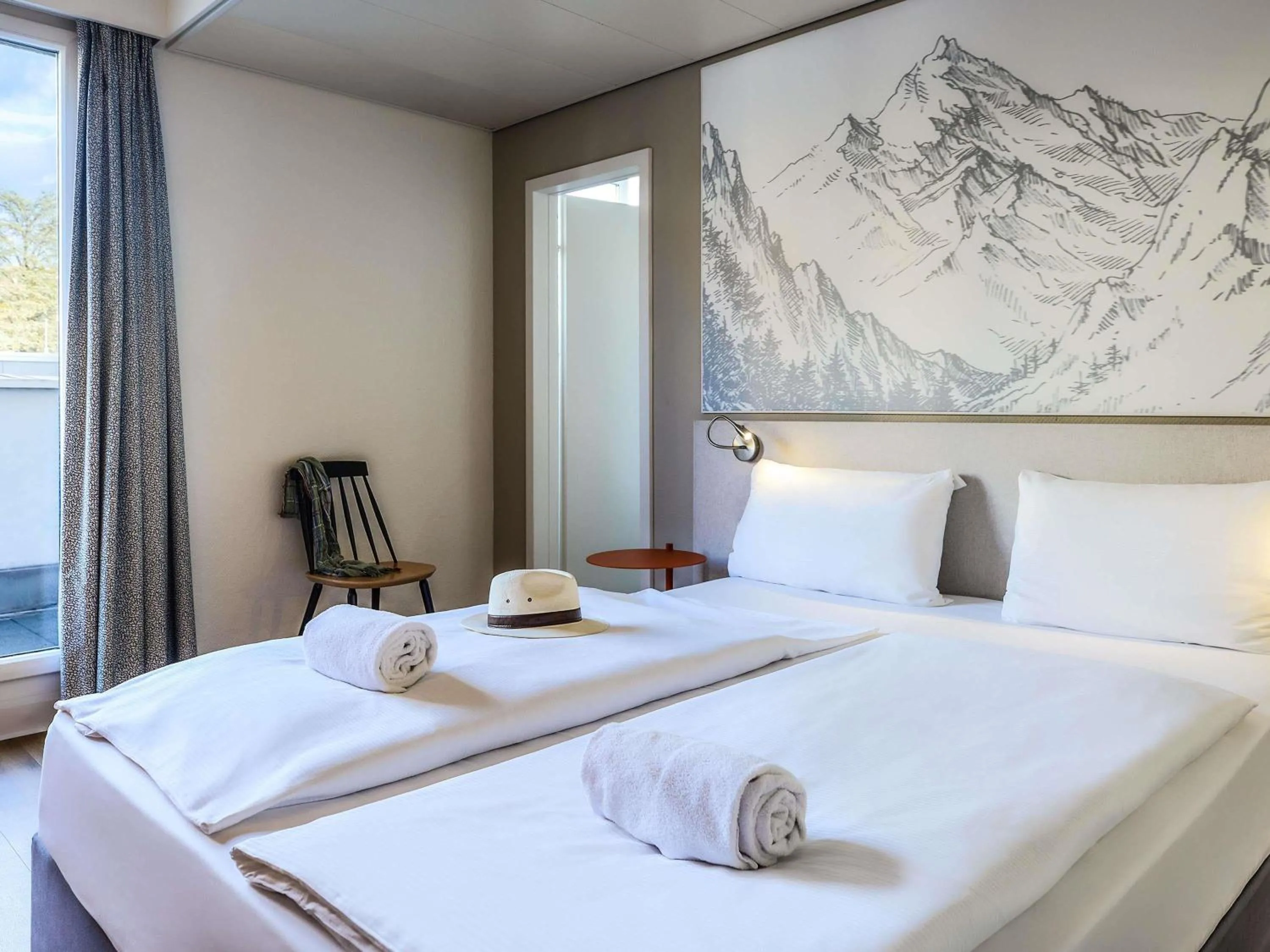 Bedroom, Bed in ibis Styles Luzern