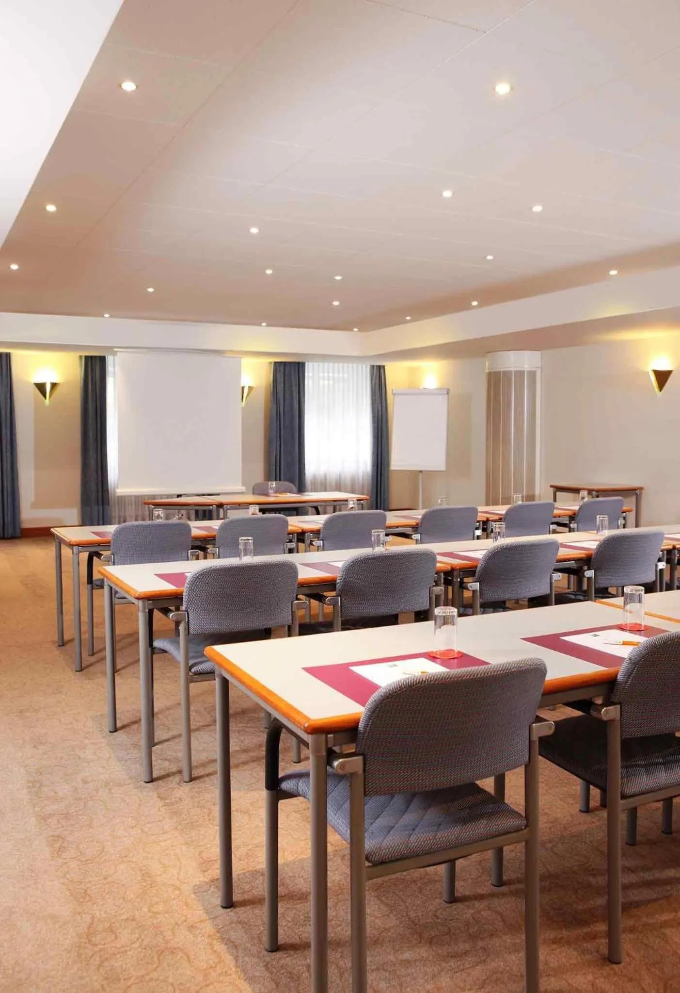 Meeting/conference room in ibis Styles Luzern