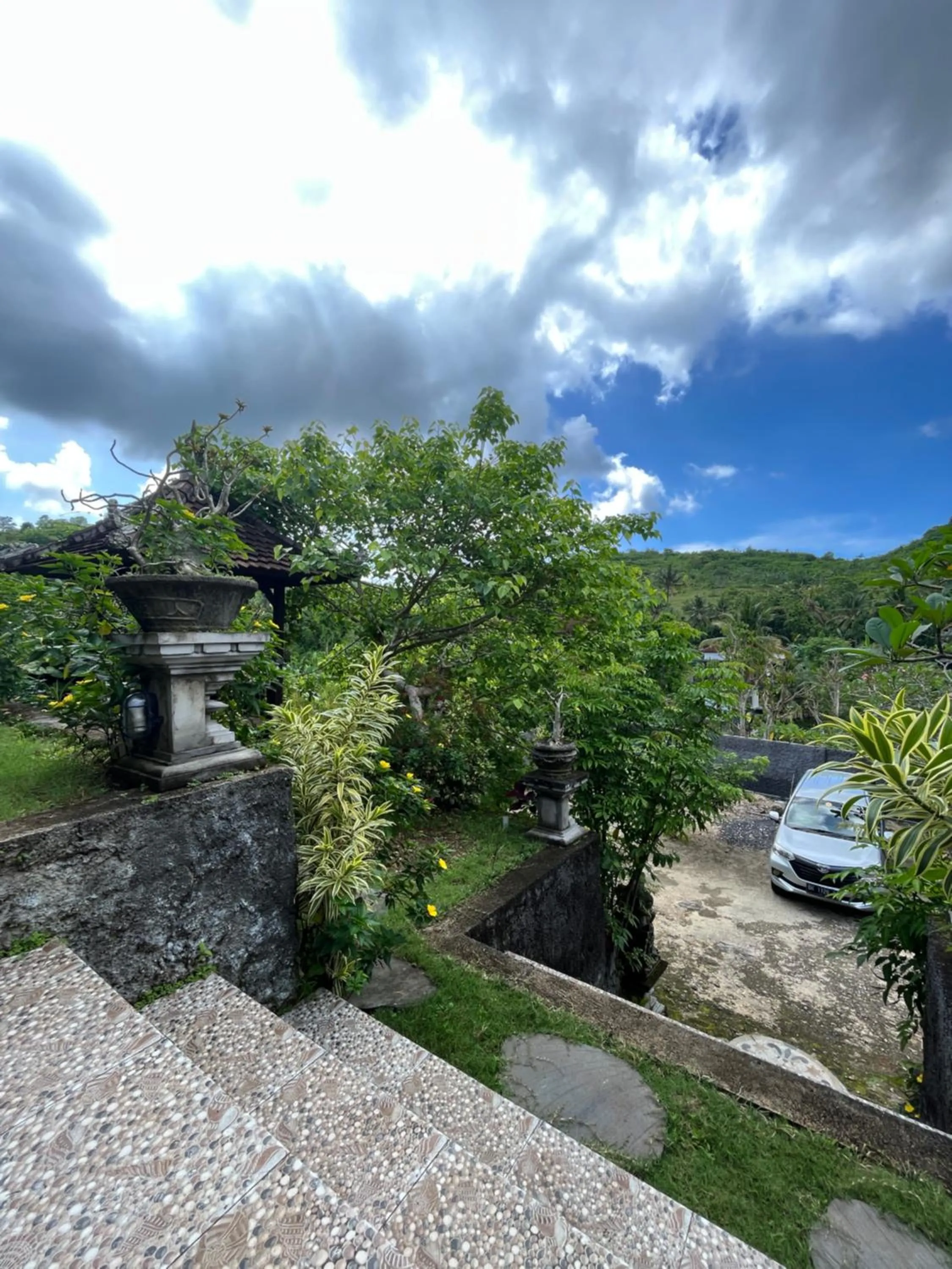 Day in Holy Hills Bungalow Nusa Penida