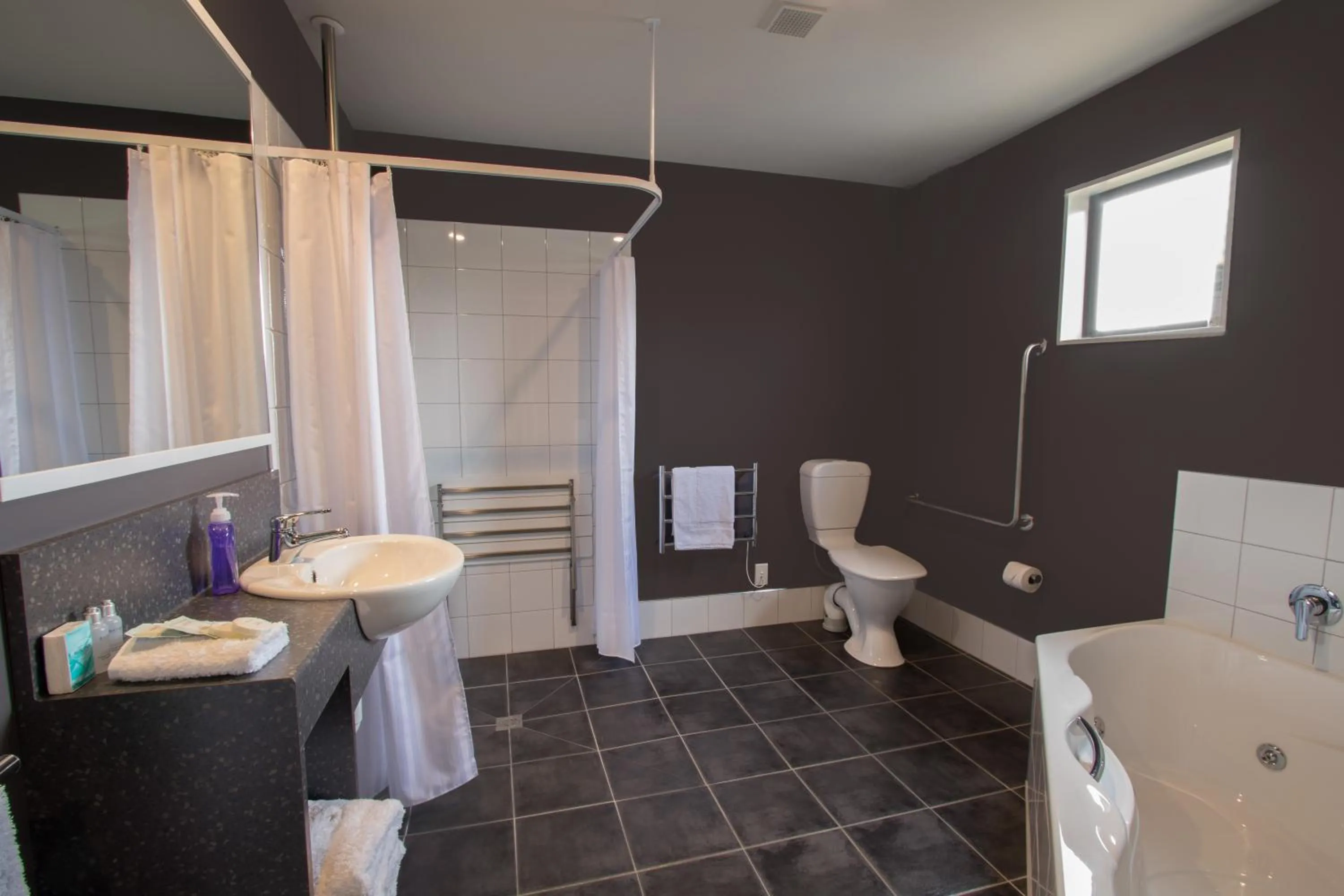 Bathroom in Stations Inn