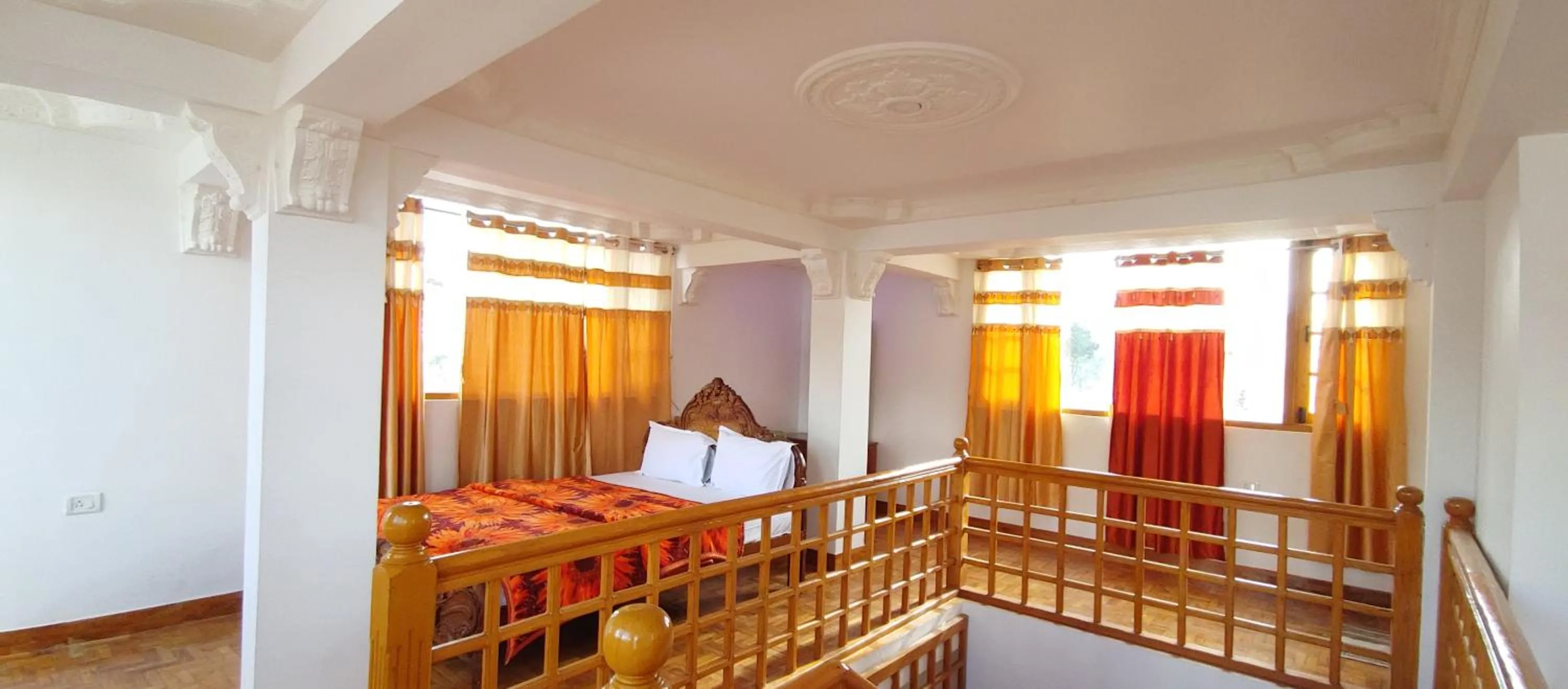 Bed in Pears Garden Royal Suite