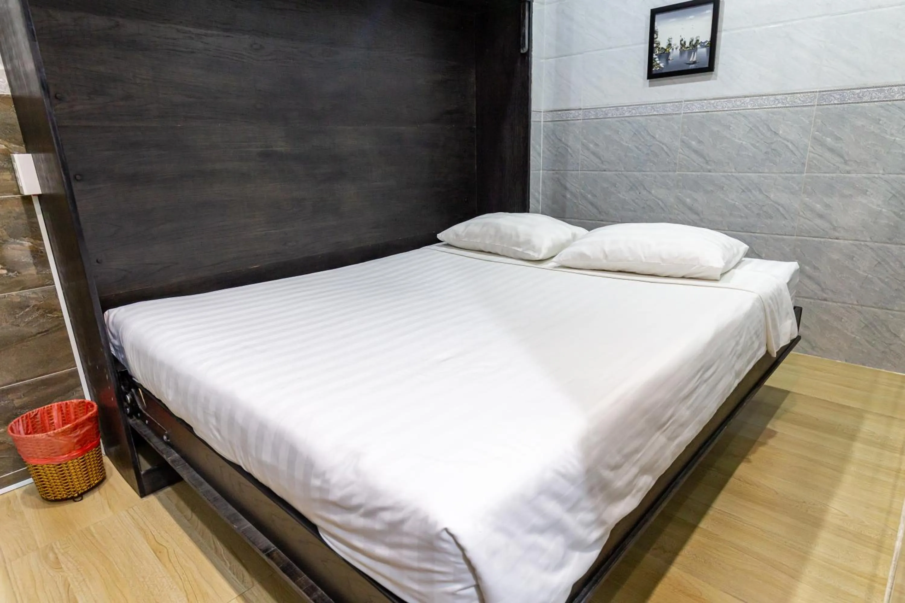 Bed in Cola's Homestay