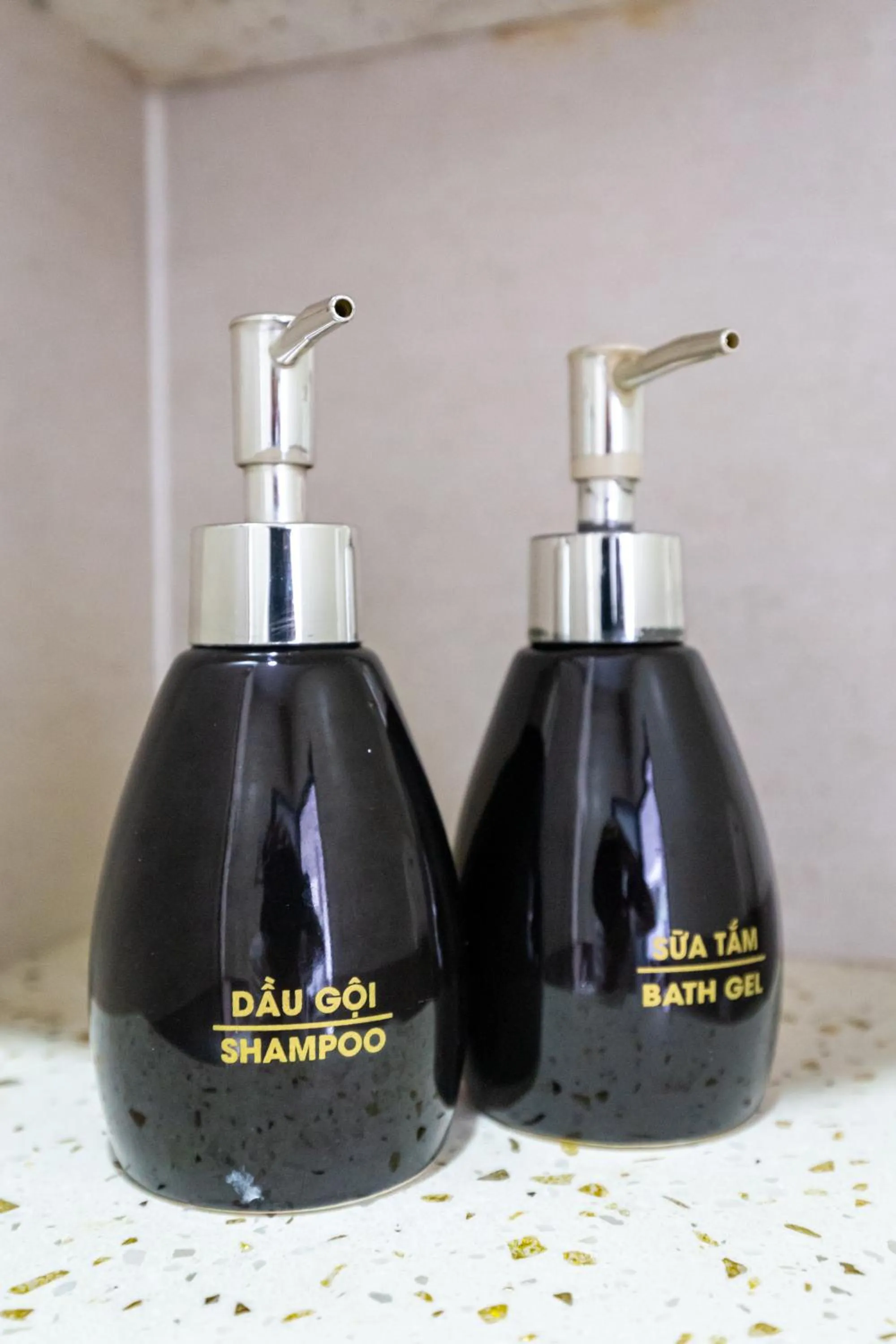 Shower in Cola's Homestay