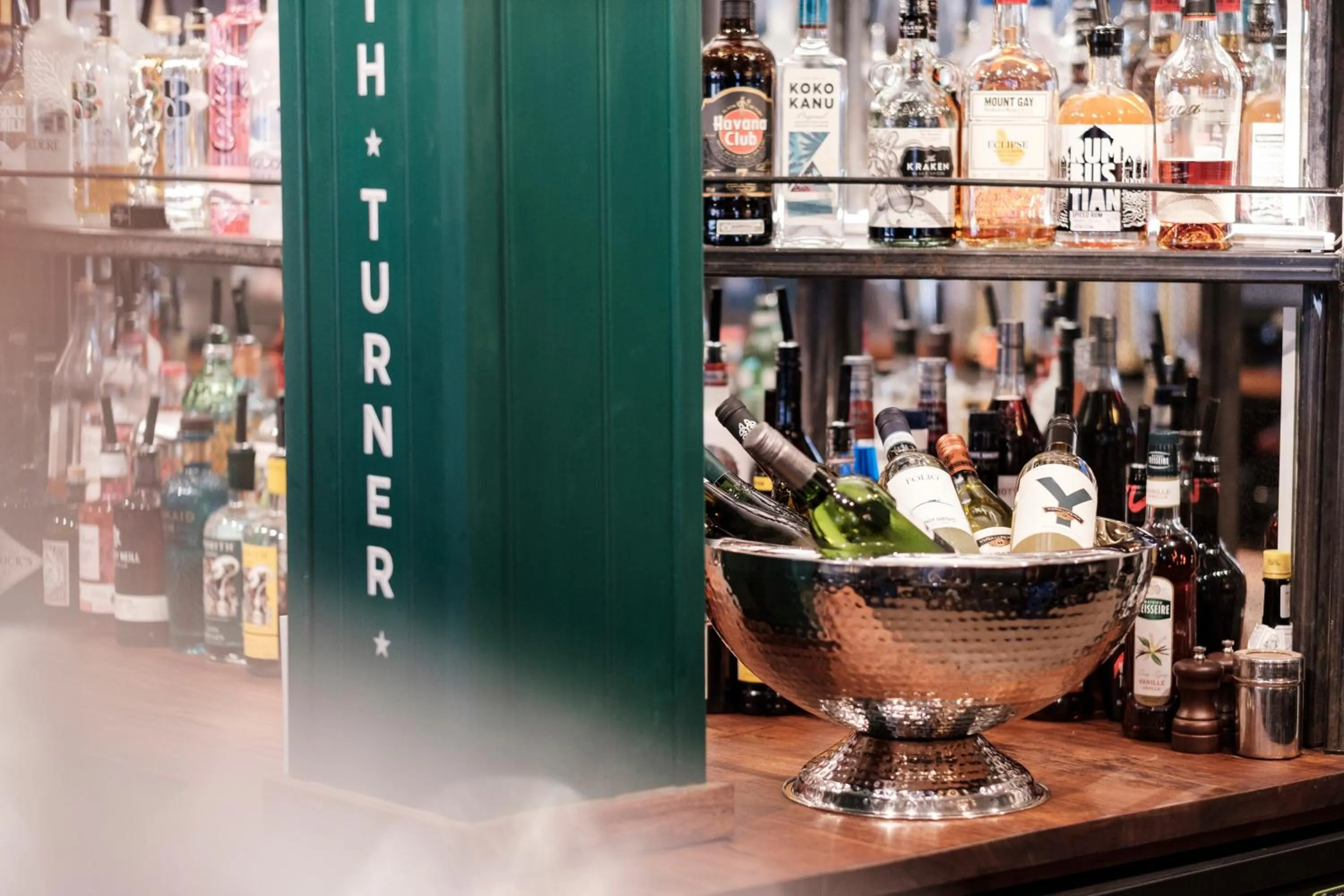 Lounge or bar in The White Star Tavern