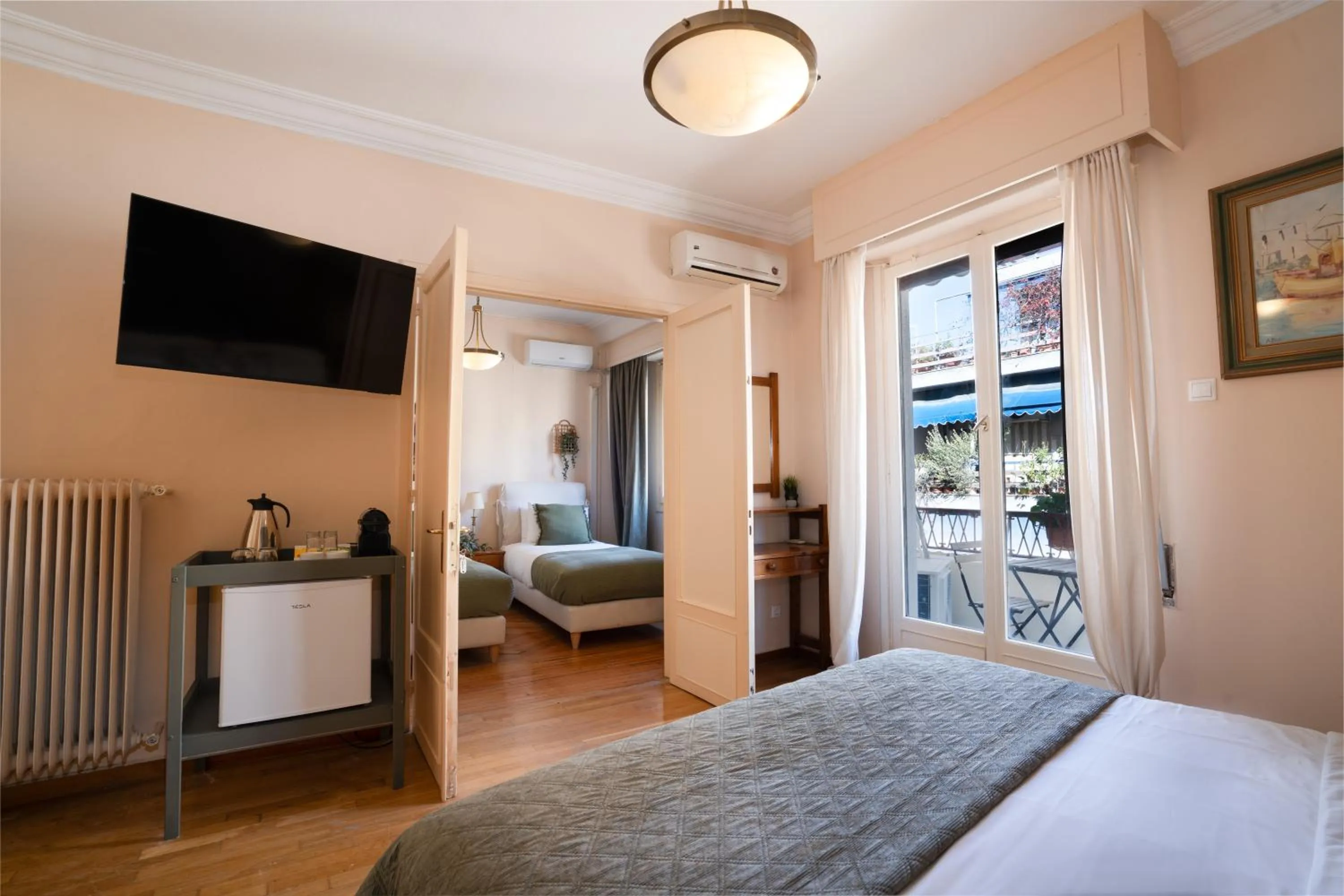 Bed in Art Gallery Hotel