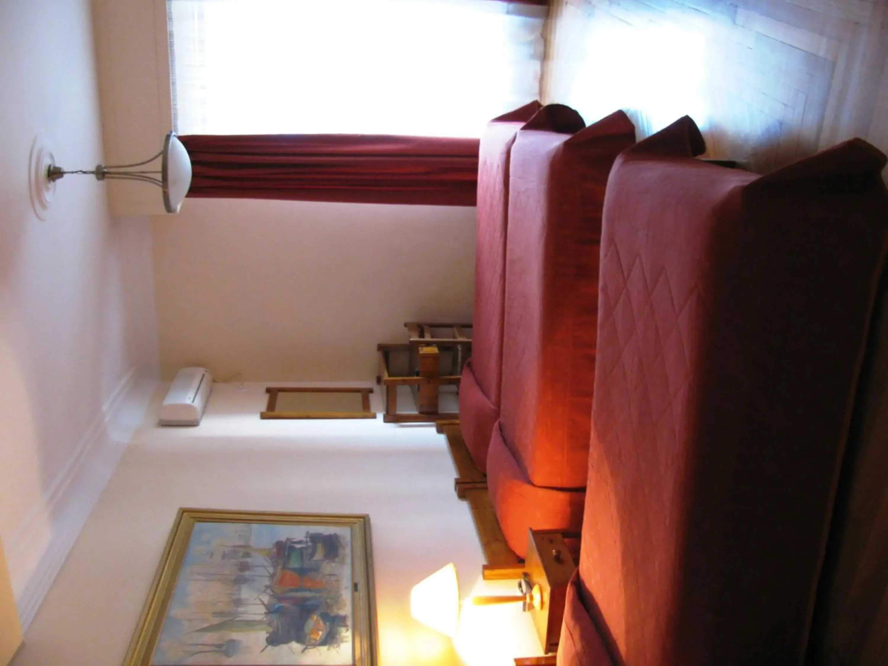 Triple Room in Art Gallery Hotel Triple Room in Art Gallery Hotel