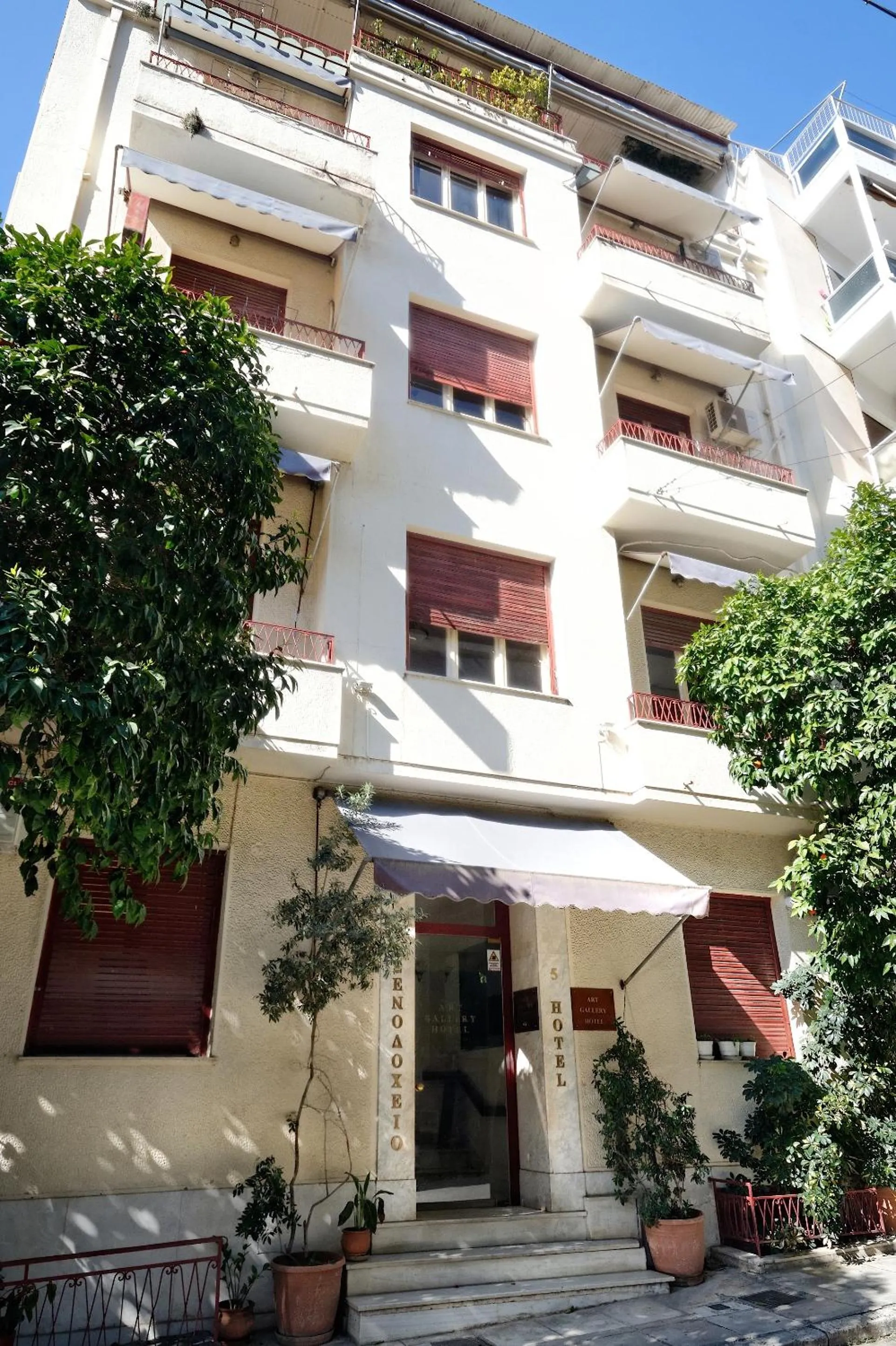 Property building in Art Gallery Hotel