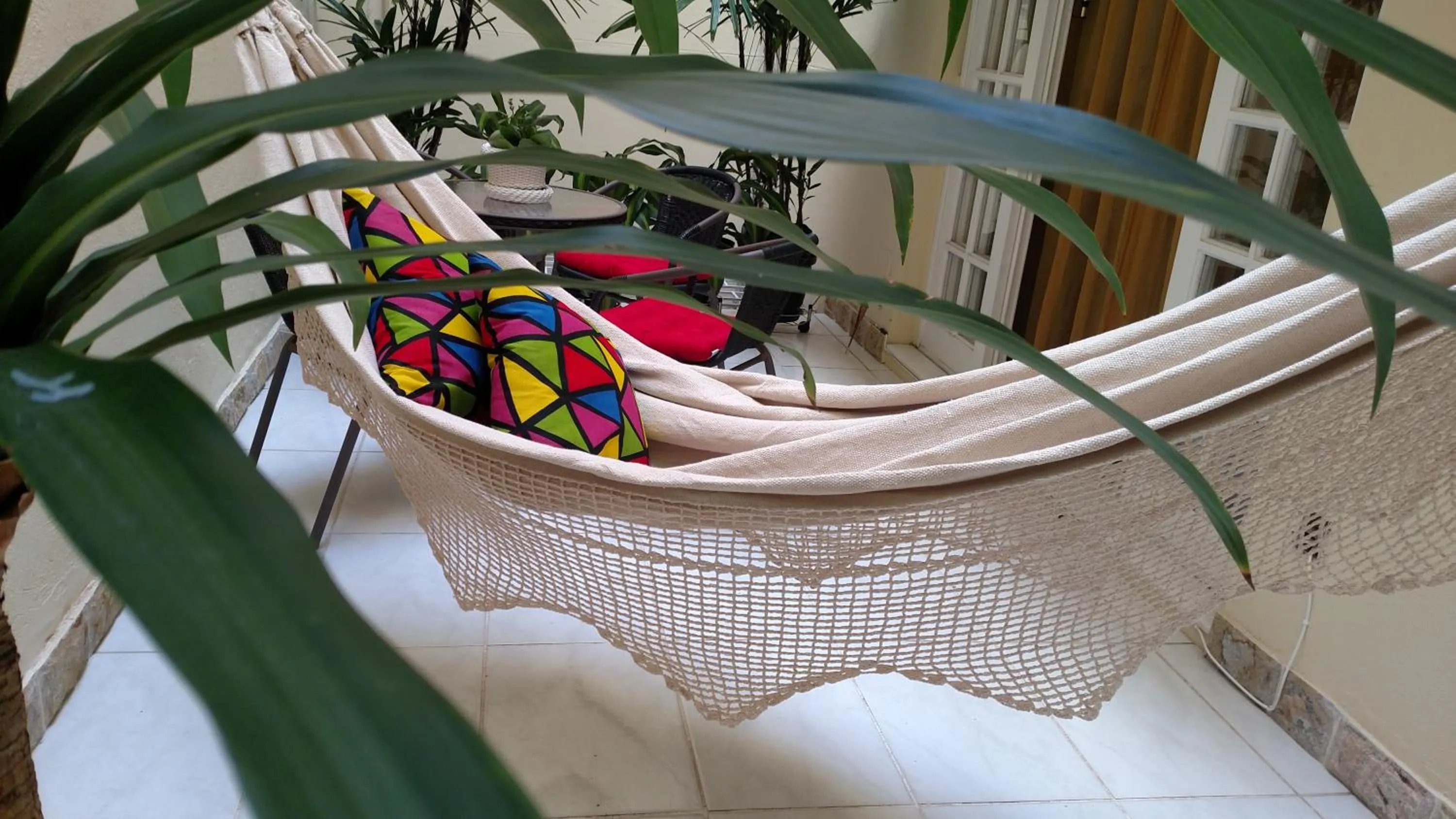 Patio in Aconchegante ao lado do shopping com garagem e Wifi
