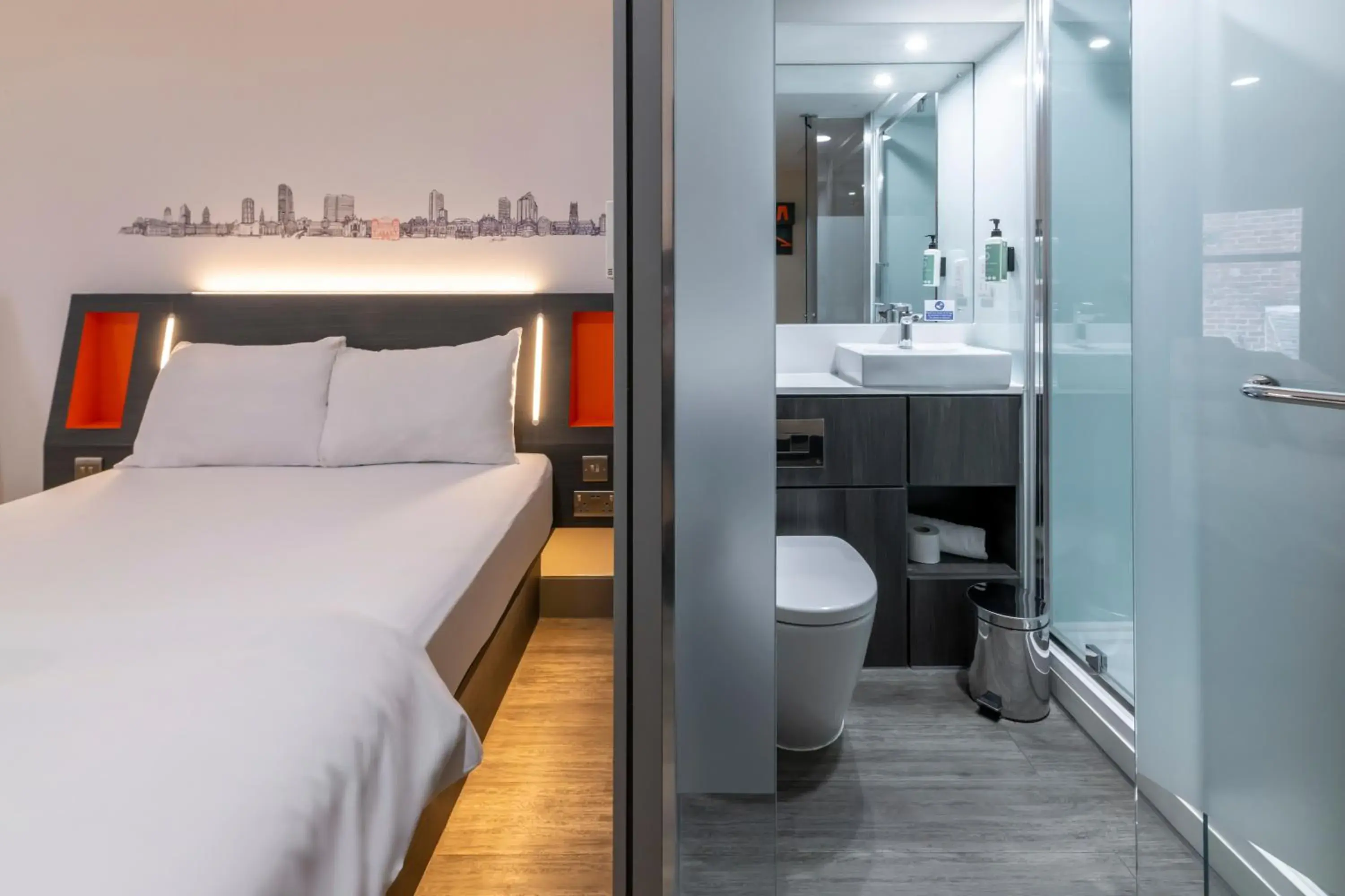 Family, Bed in easyHotel Leeds Family, Bed in easyHotel Leeds