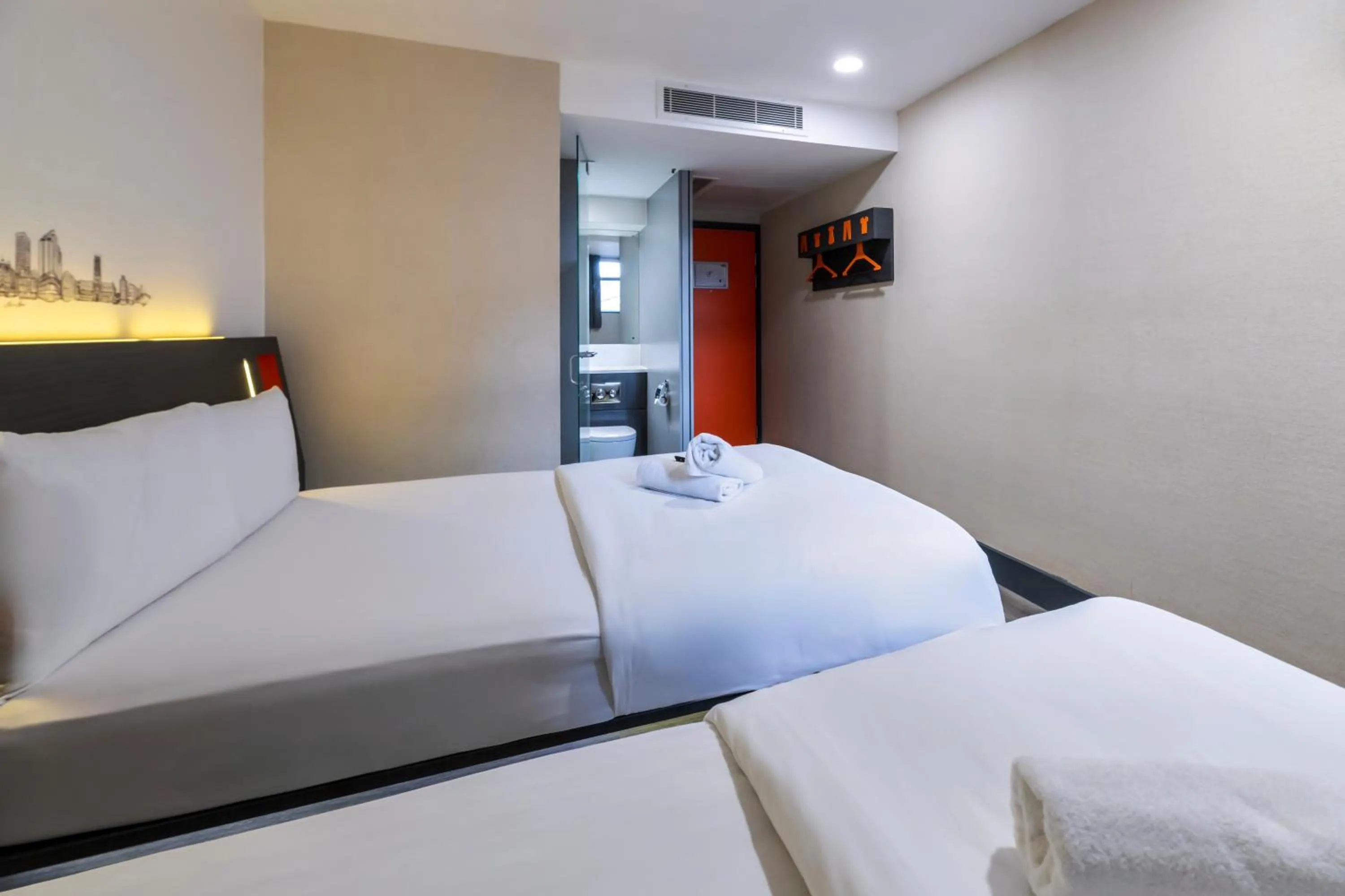 Family, Bed in easyHotel Leeds