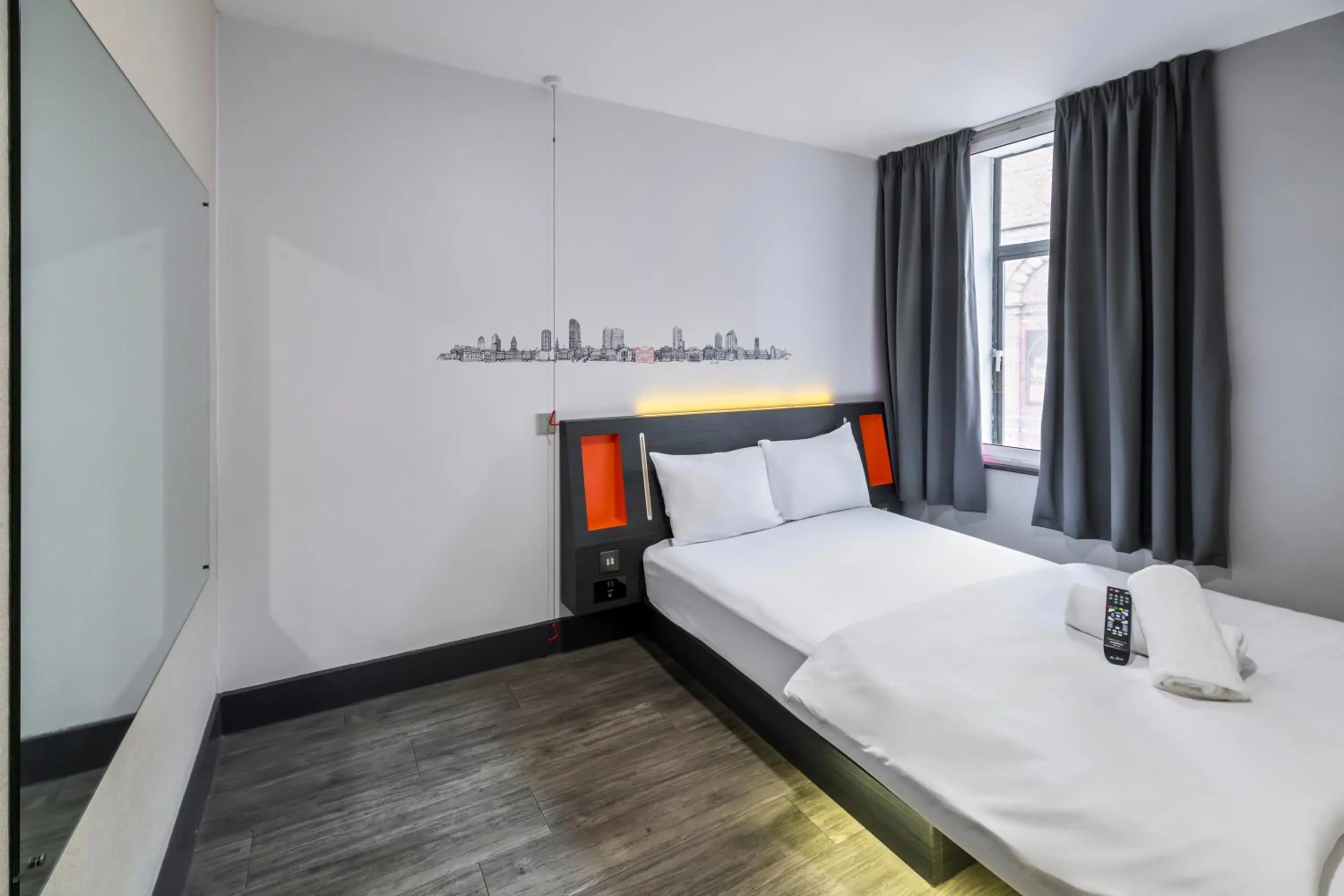 Bedroom, Bed in easyHotel Leeds