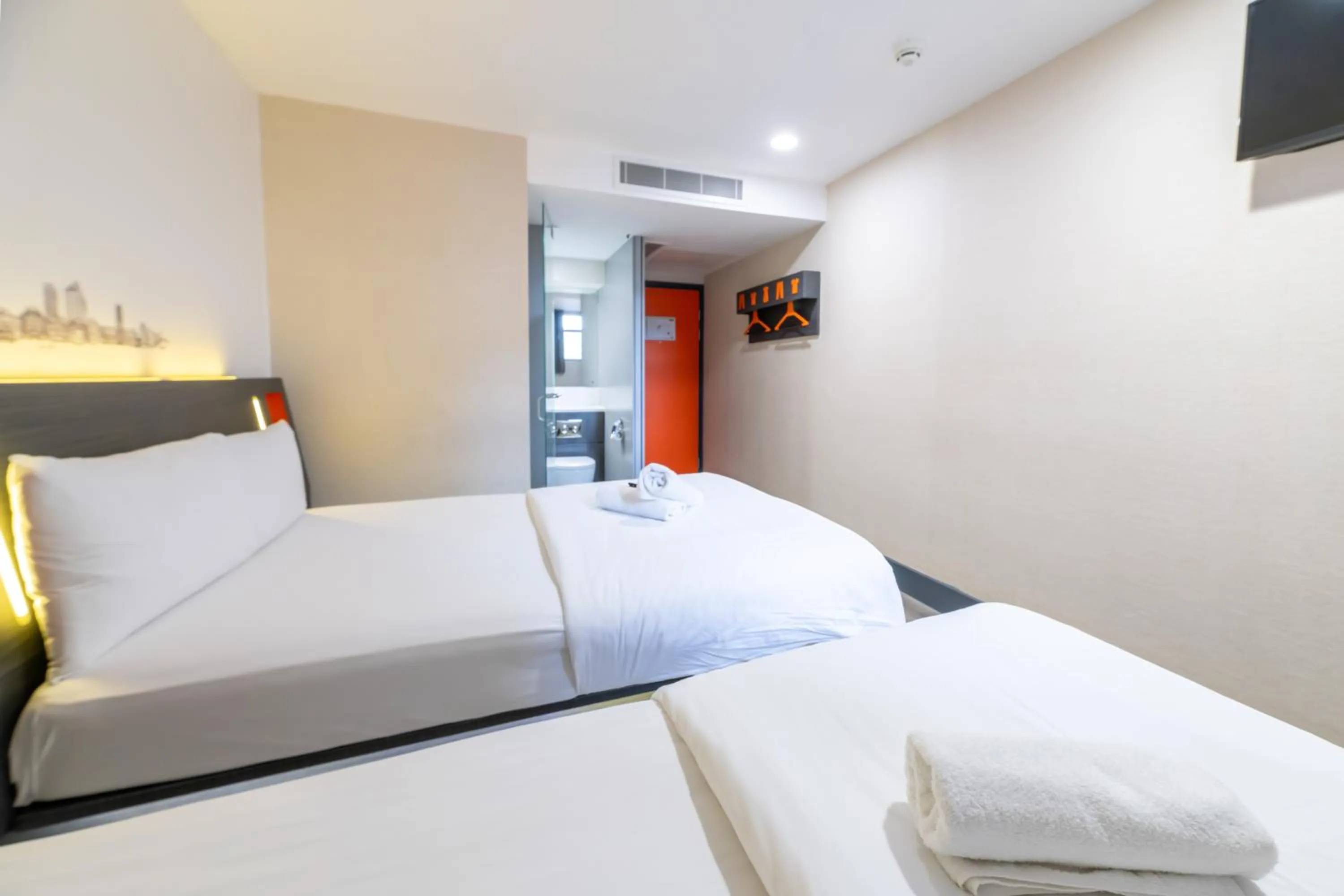 Family, Bed in easyHotel Leeds