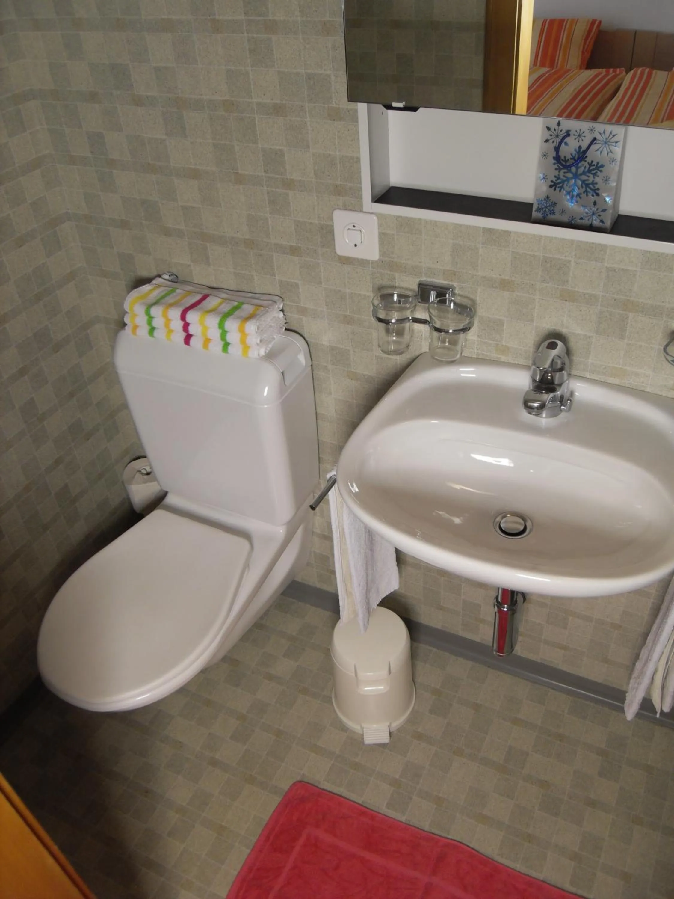 Photo of the whole room in Hotel Alpina