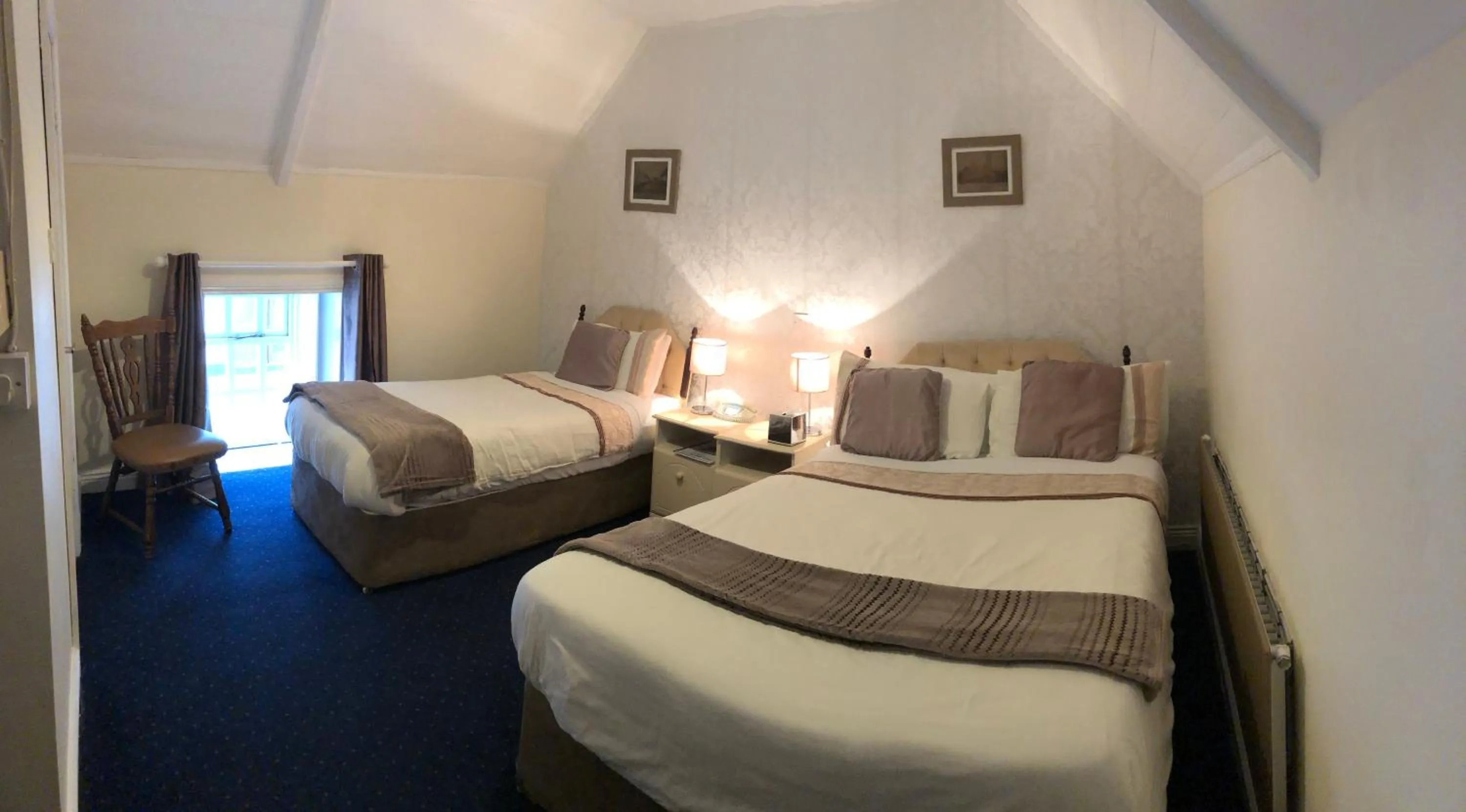 Photo of the whole room, Bed in O'Connors Guesthouse