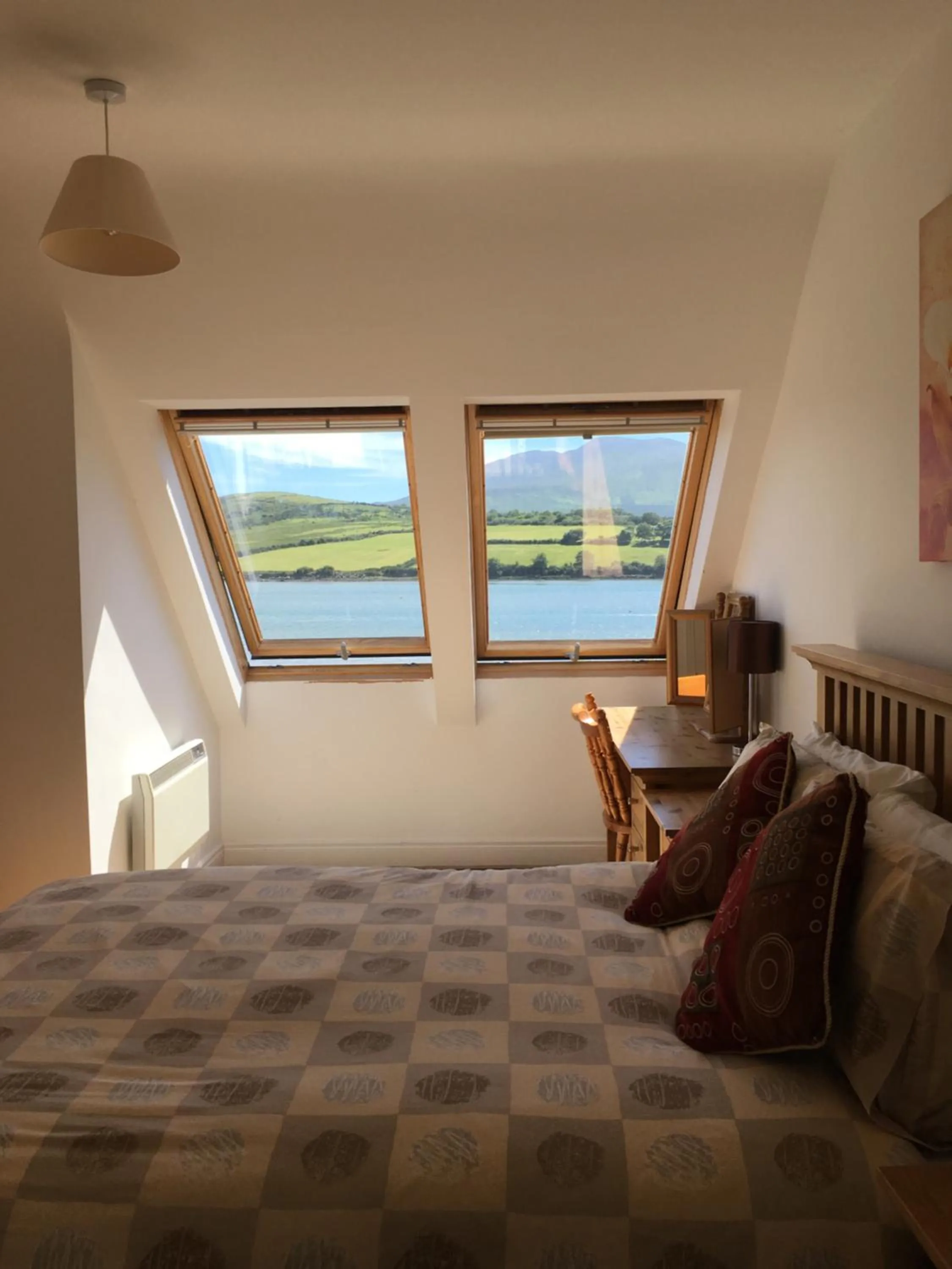 Bedroom, Bed in O'Connors Guesthouse