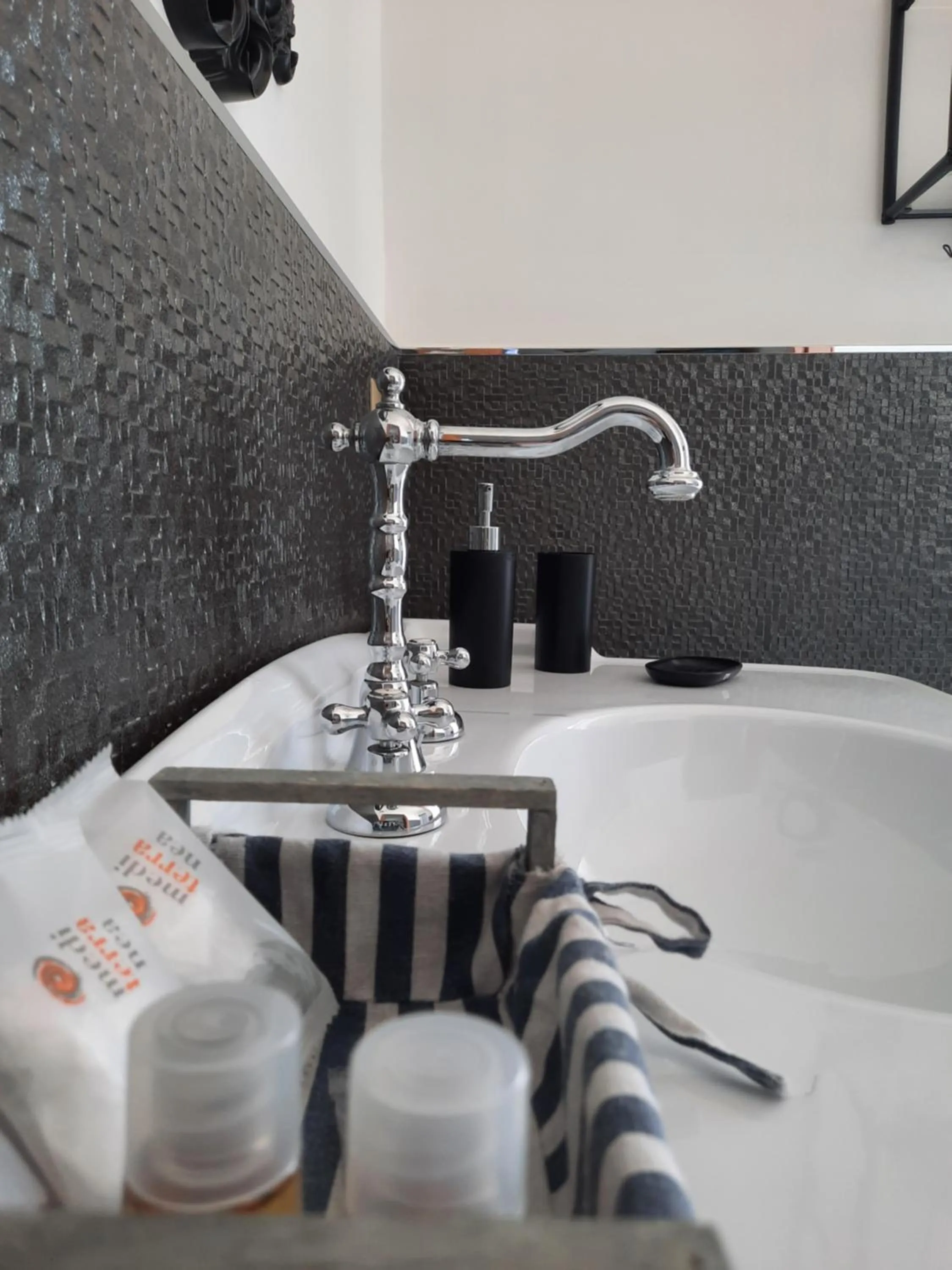 Bathroom, Bed in Villa Ada B&B