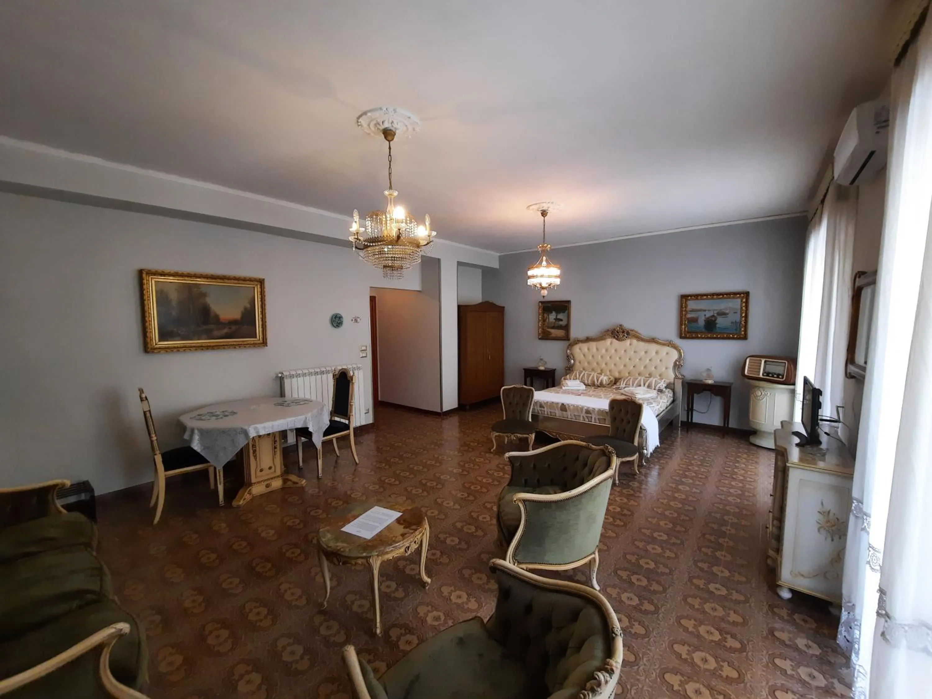 Bedroom in Villa Ada B&B