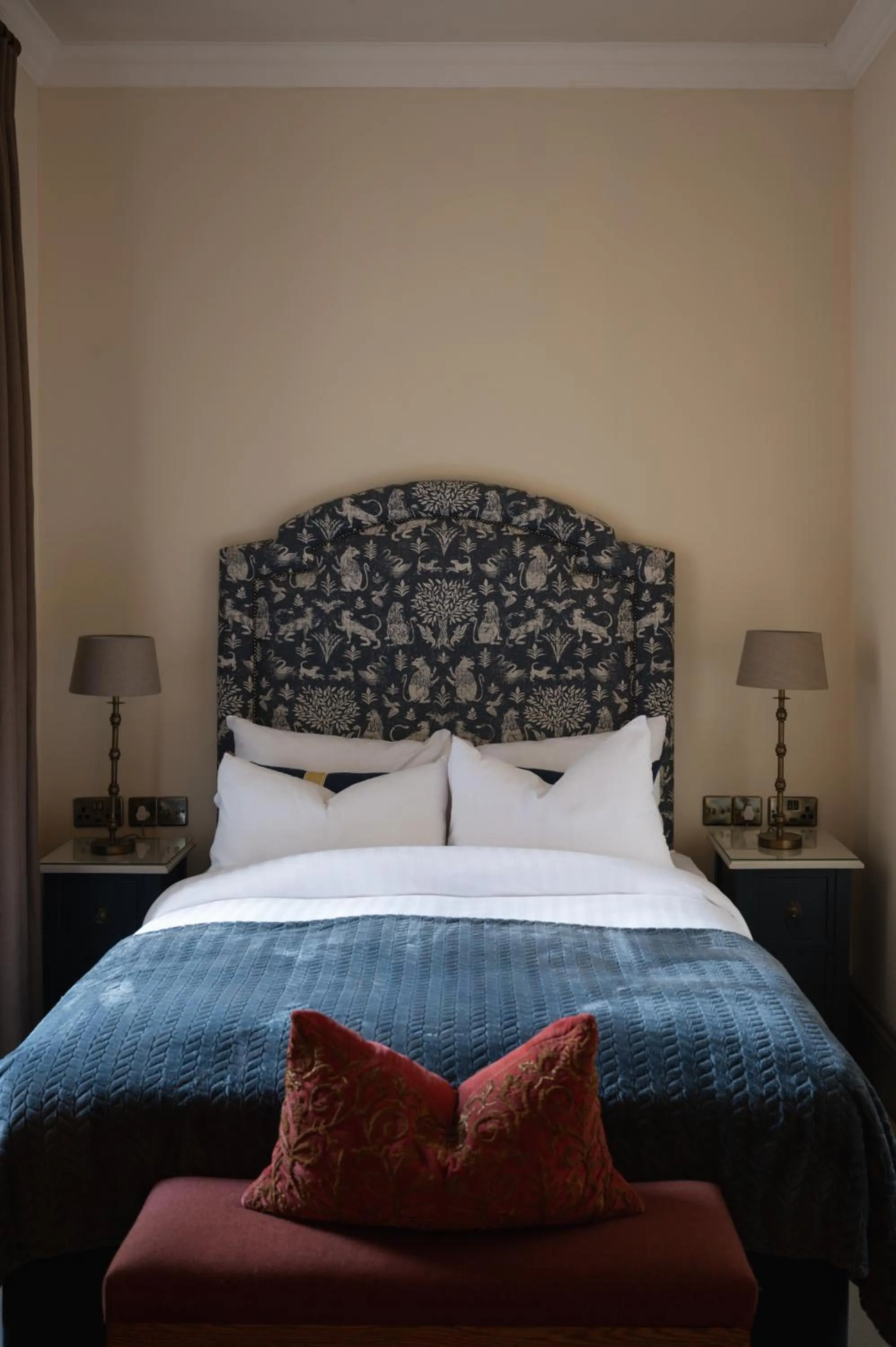 Bed in Atholl Arms Hotel