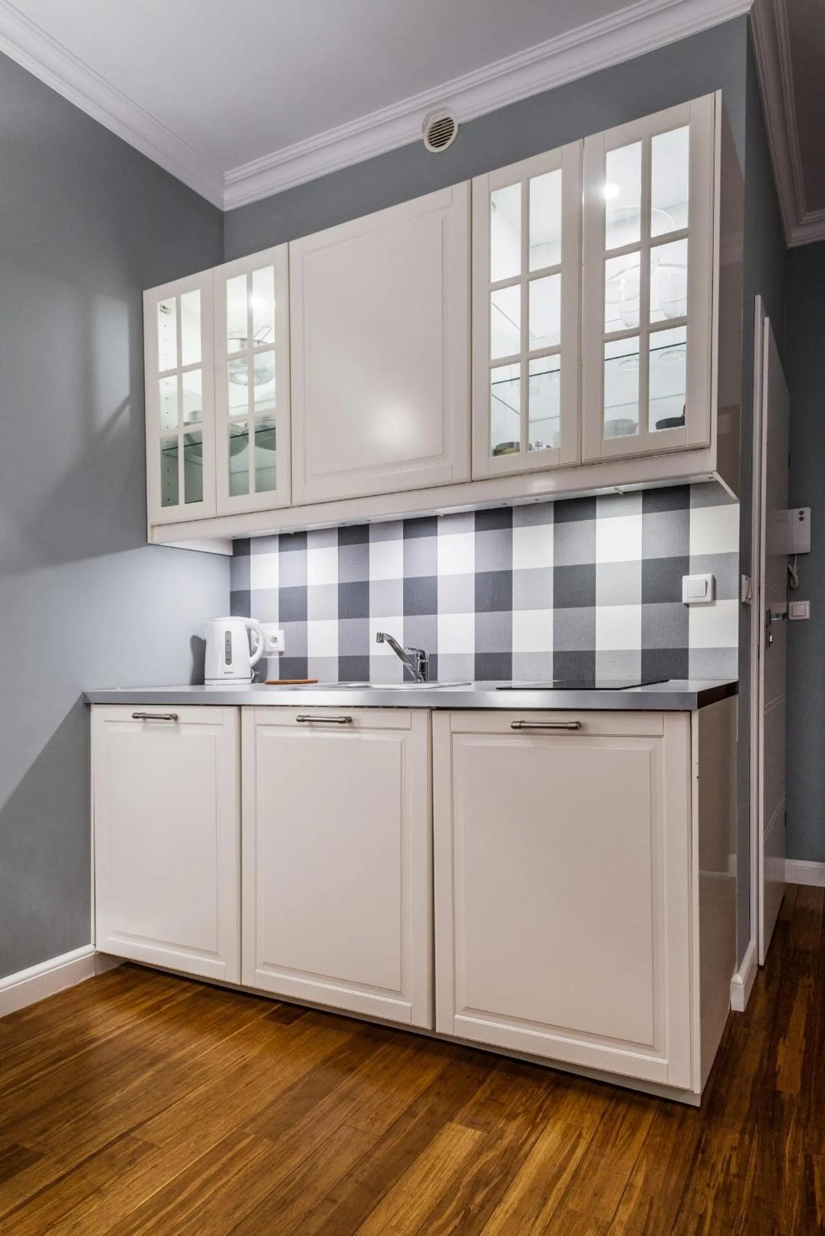 Photo of the whole room in Triton Park Apartments