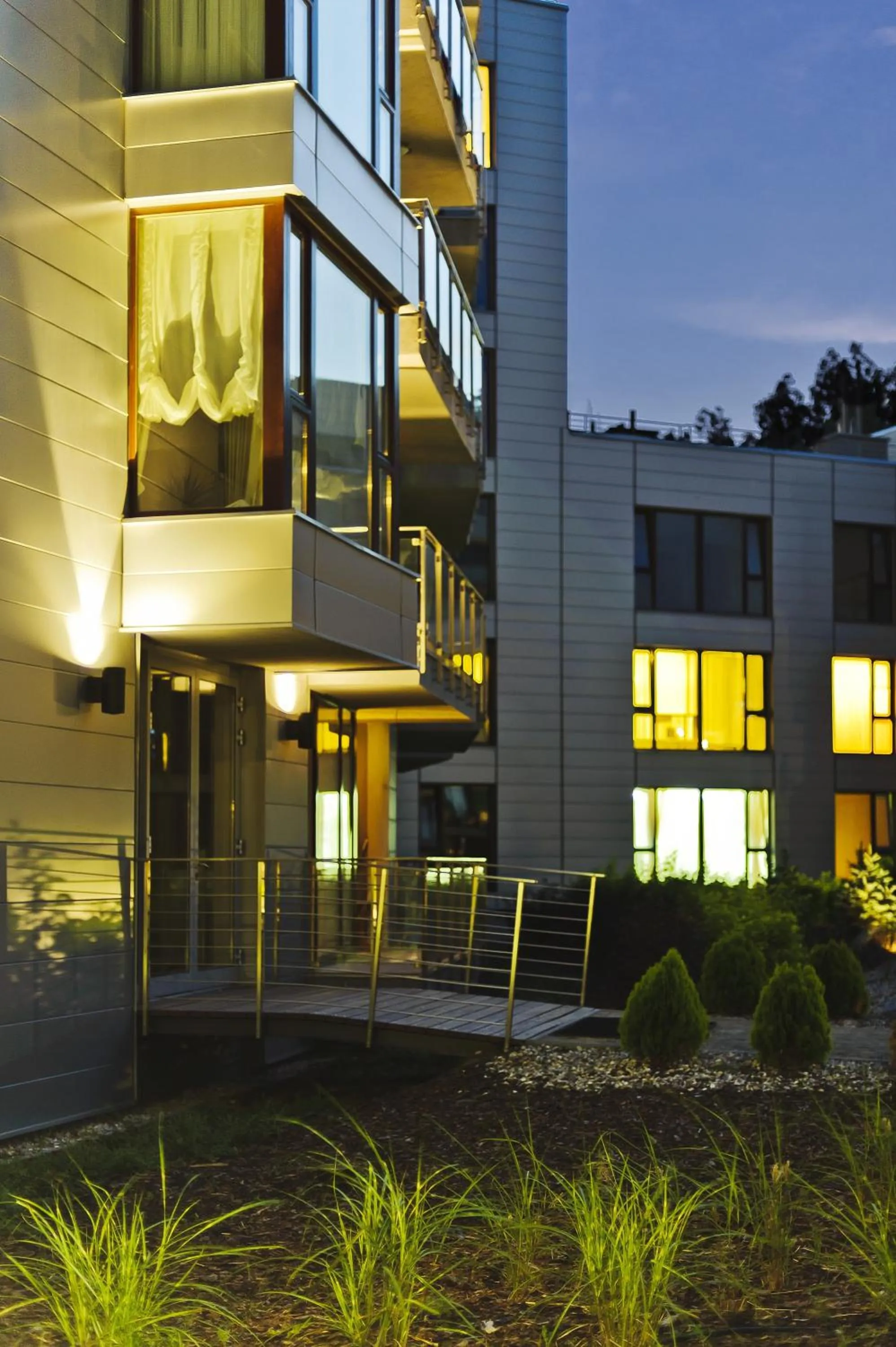 Facade/entrance in Triton Park Apartments